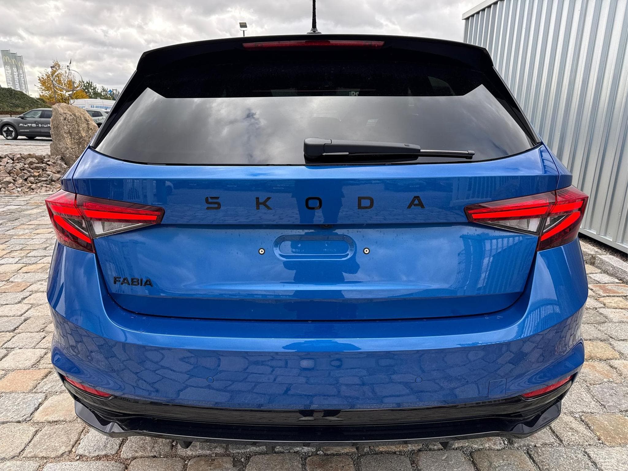Skoda Fabia Monte Carlo 1.0 (2026) - Photo 11