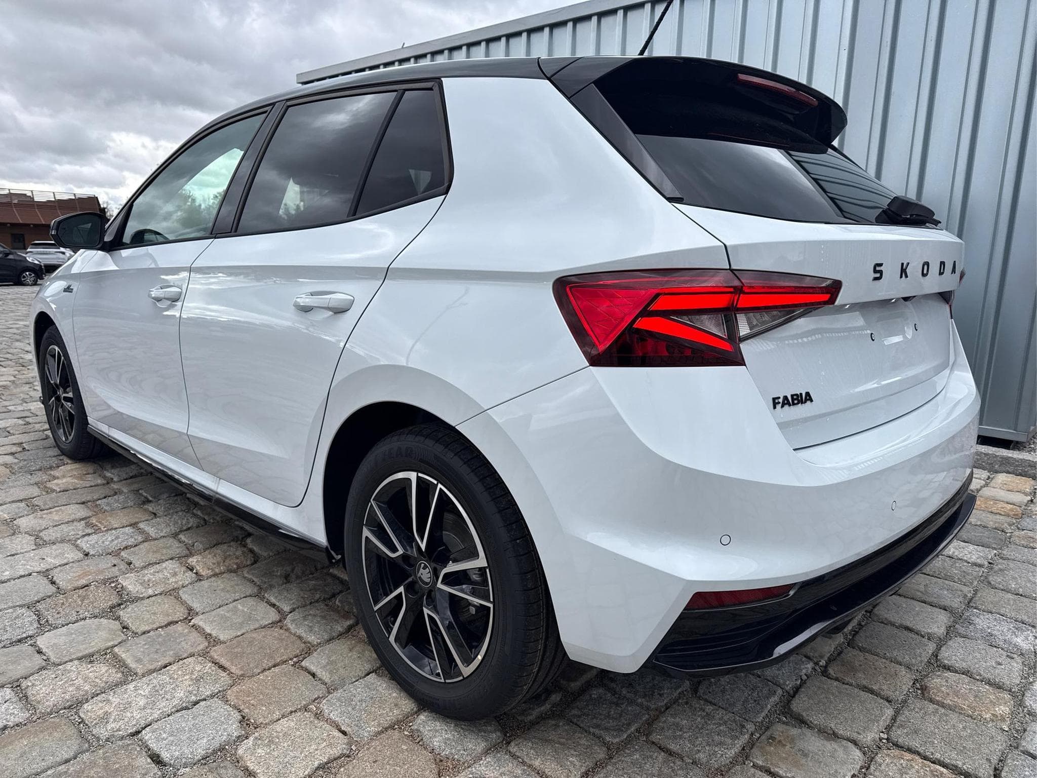 Skoda Fabia Monte Carlo 1.0 (2026) - Photo 2