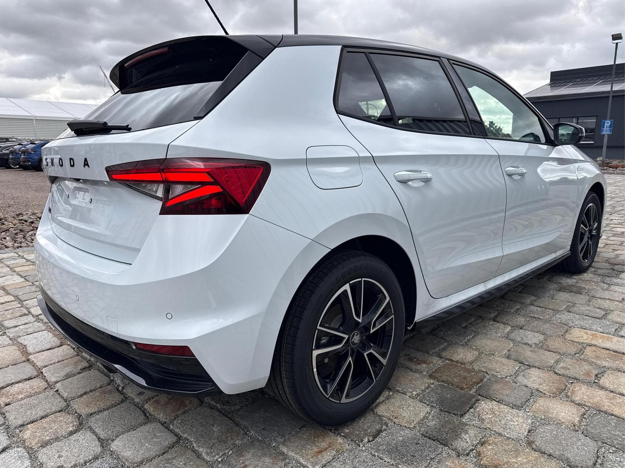 Skoda Fabia Monte Carlo 1.0 (2026) - Photo 4