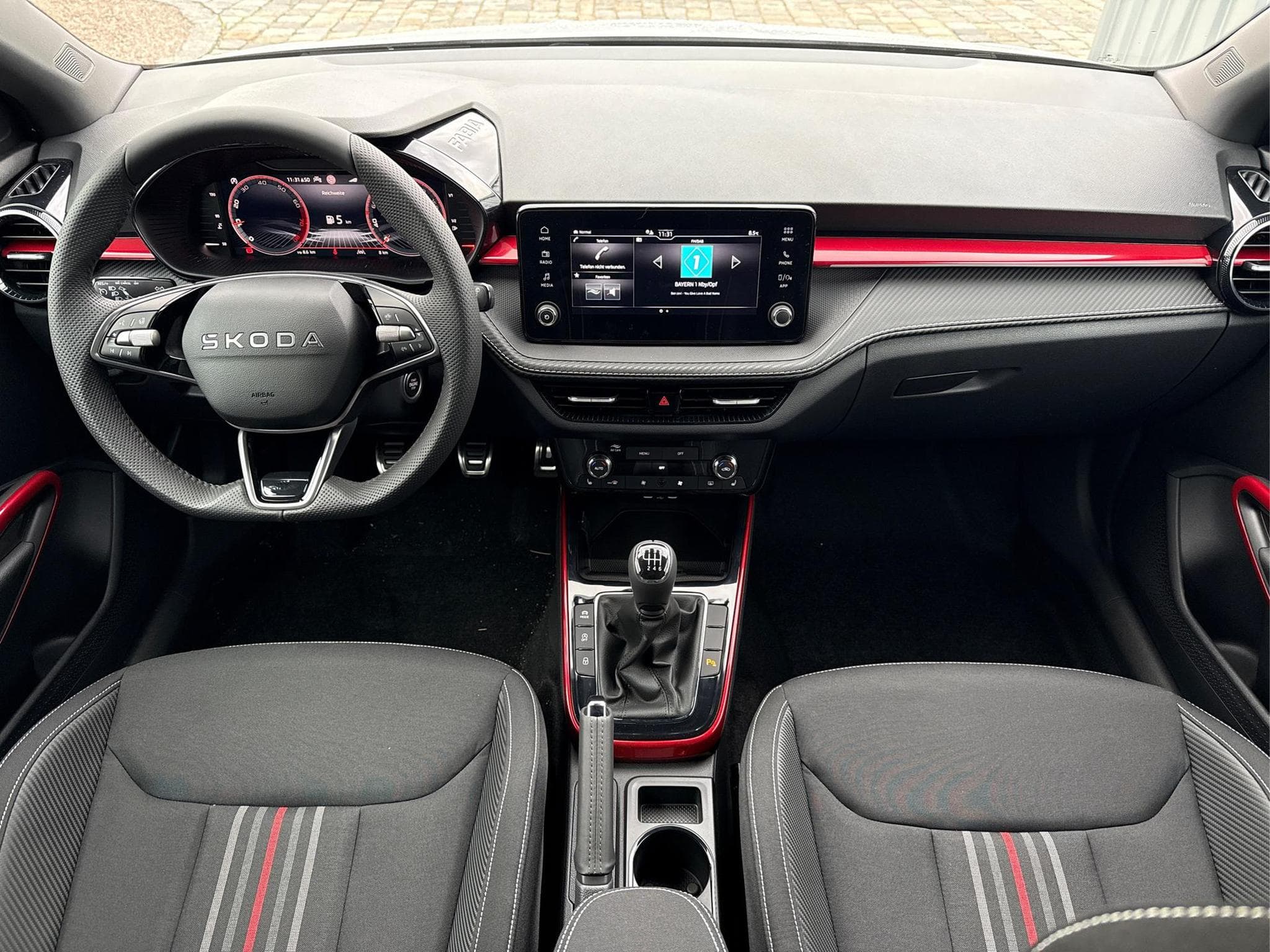 Skoda Fabia Monte Carlo 1.0 (2026) - Photo 5