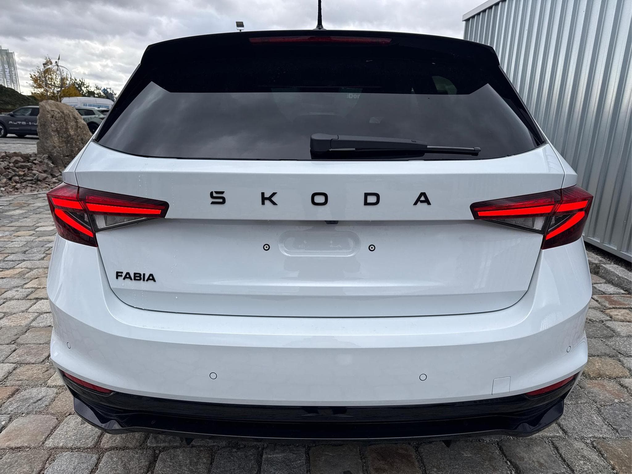 Skoda Fabia Monte Carlo 1.0 (2026) - Photo 11