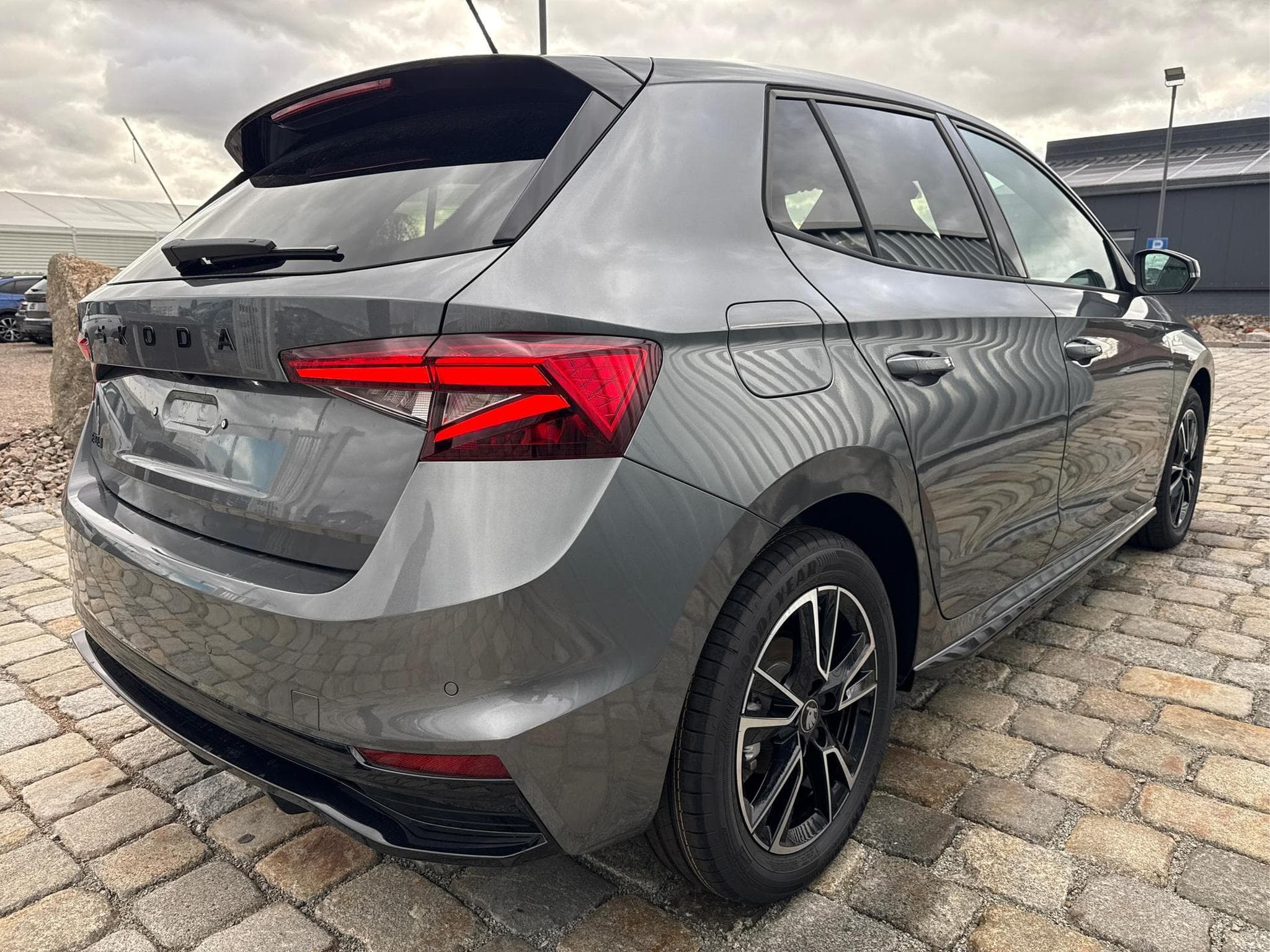 Skoda Fabia Monte Carlo 1.0 (2026) - Photo 4