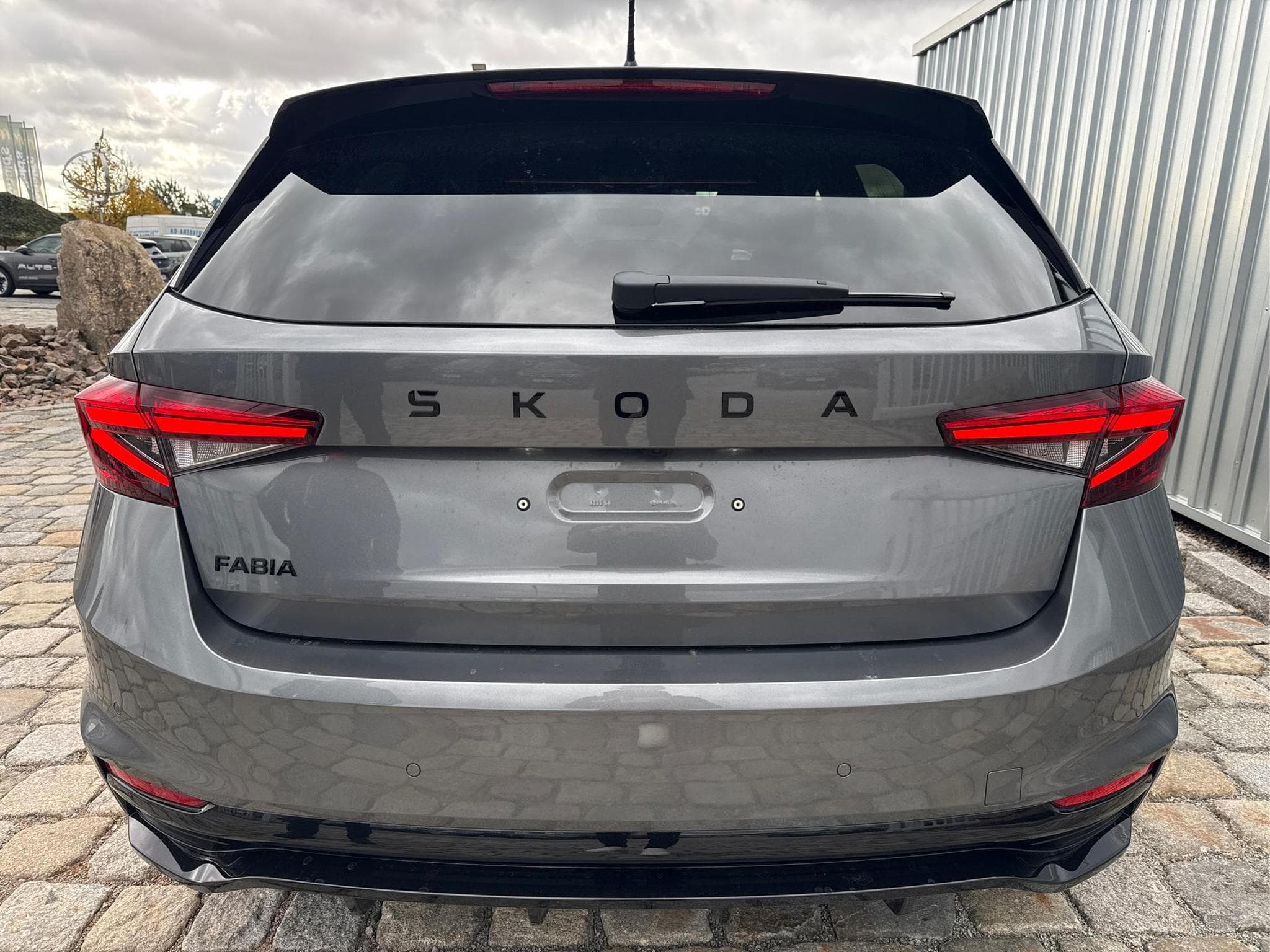 Skoda Fabia Monte Carlo 1.0 (2026) - Photo 11