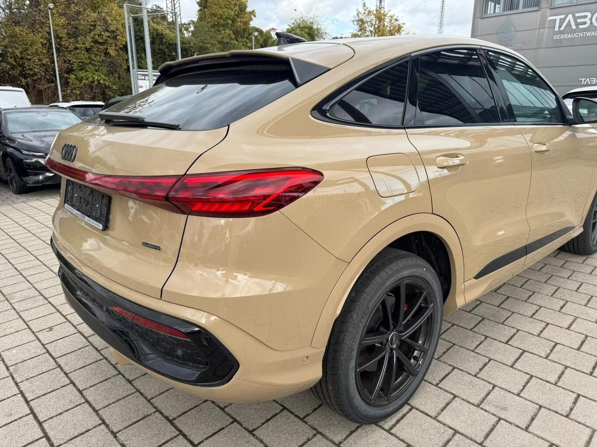 Audi Q5 S line (2025) - Photo 3