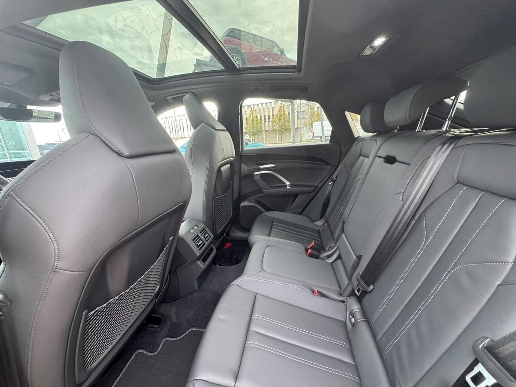 Audi Q5 S line (2025) - Photo 7