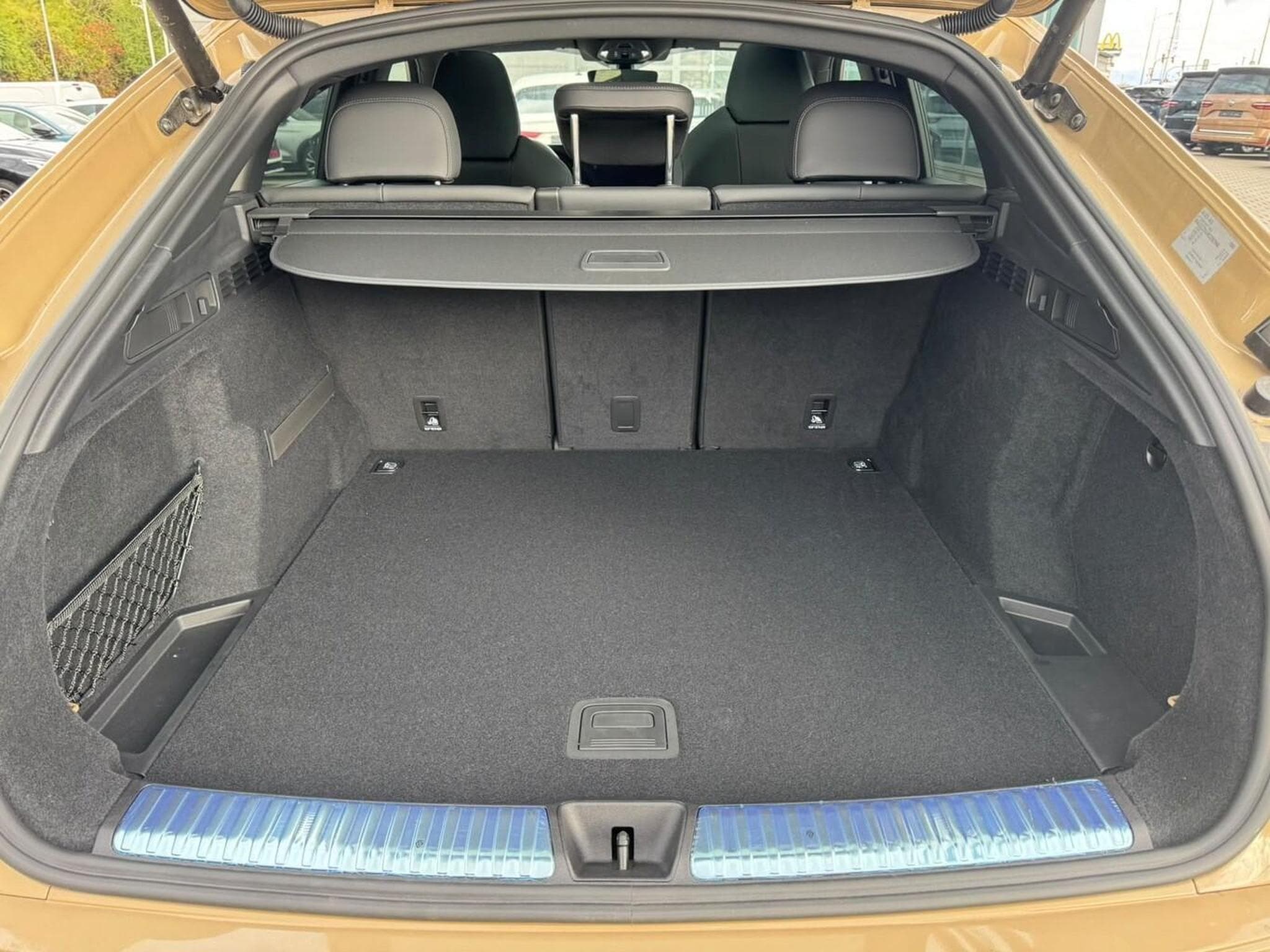 Audi Q5 S line (2025) - Photo 8