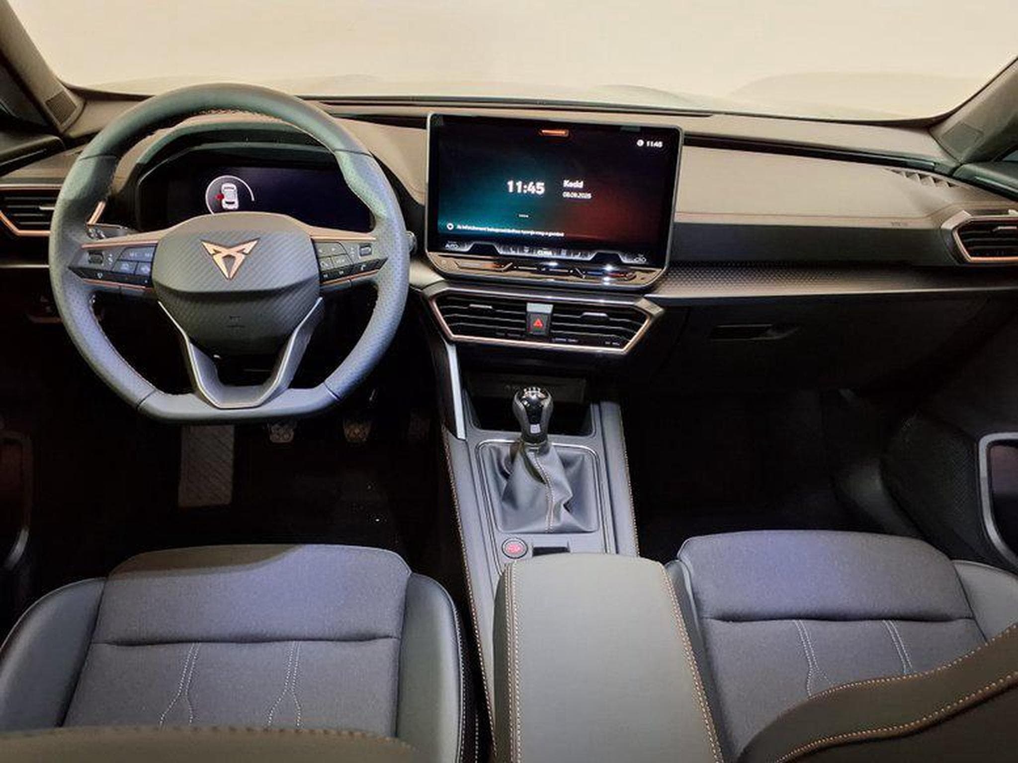 Cupra Formentor 1.5 TSI  6-Gang-Schaltgetriebe (2026) - Foto 13