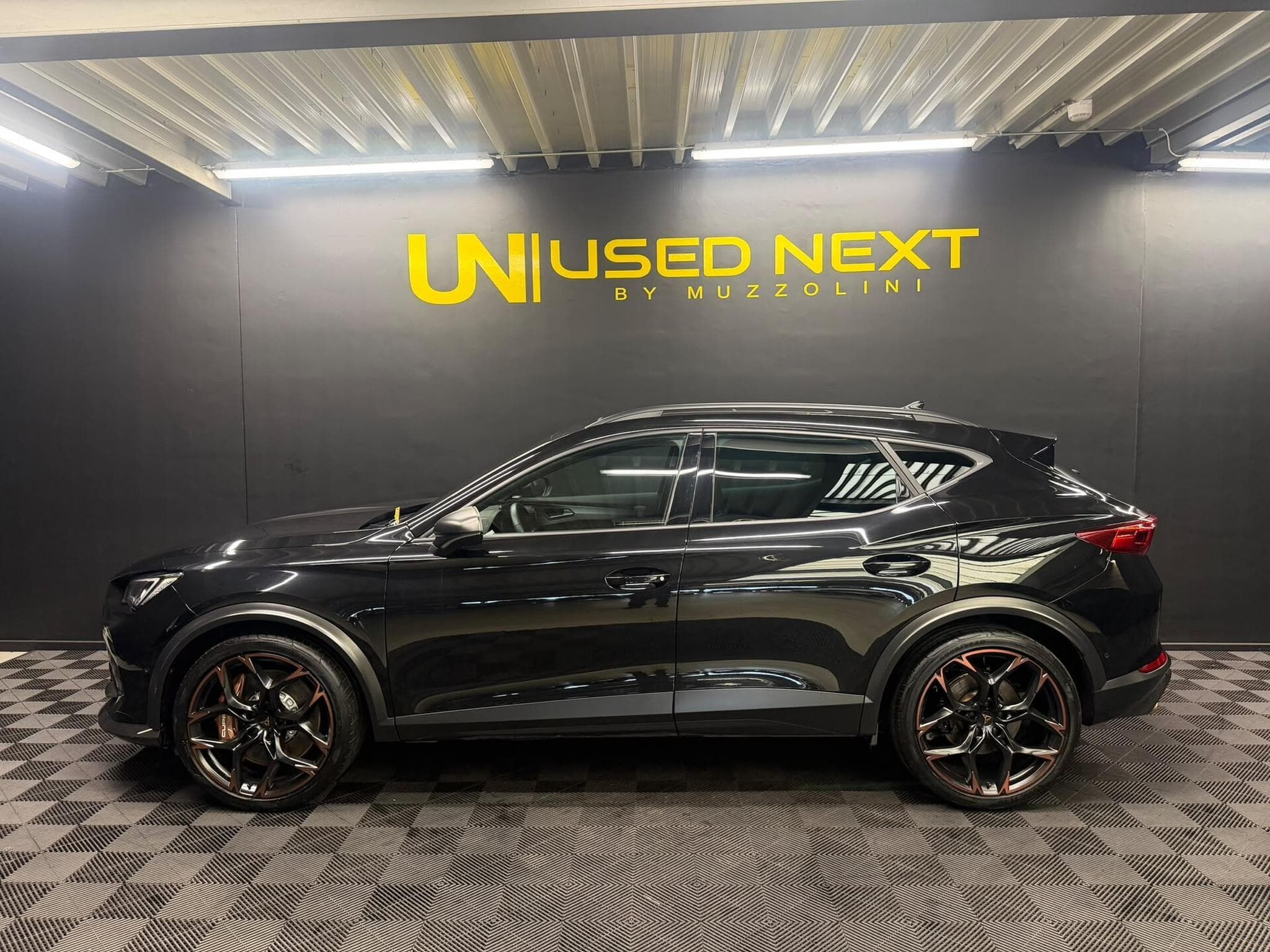 Cupra Formentor VZ5 2.5 TSI 391 CV DSG7/ CUIR/ HAYON ELEC (2024) - Photo 5