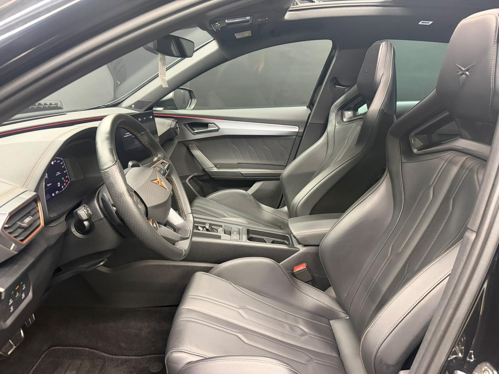 Cupra Formentor VZ5 2.5 TSI 391 CV DSG7/ CUIR/ HAYON ELEC (2024) - Photo 14