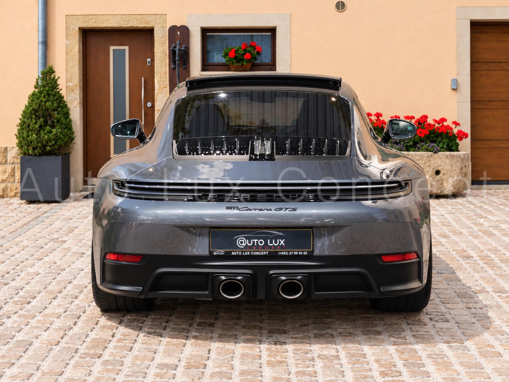 Porsche 911 911 Carrera GTS (2025) - Photo 5