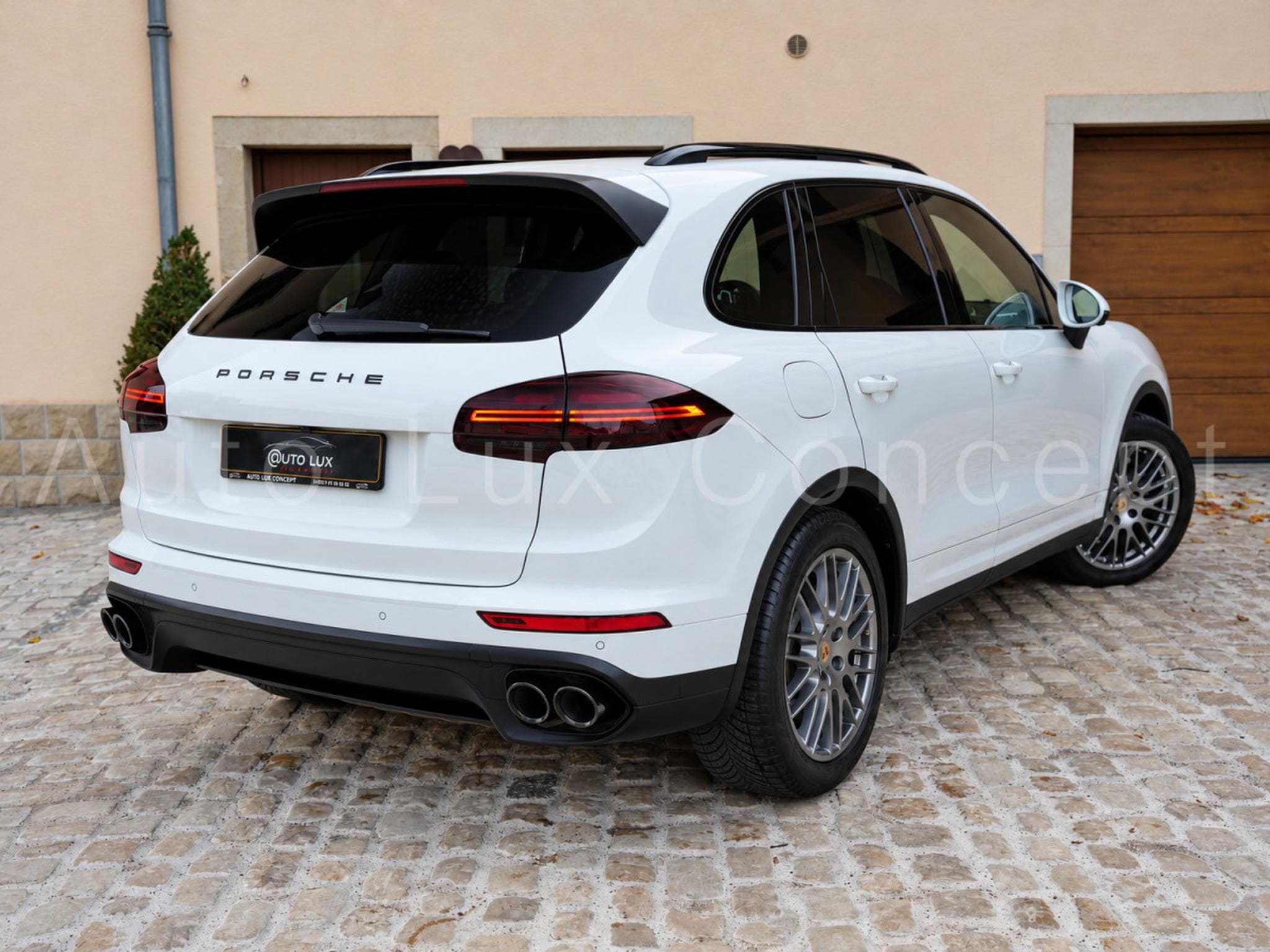 Porsche Cayenne Diesel (2016) - Photo 3