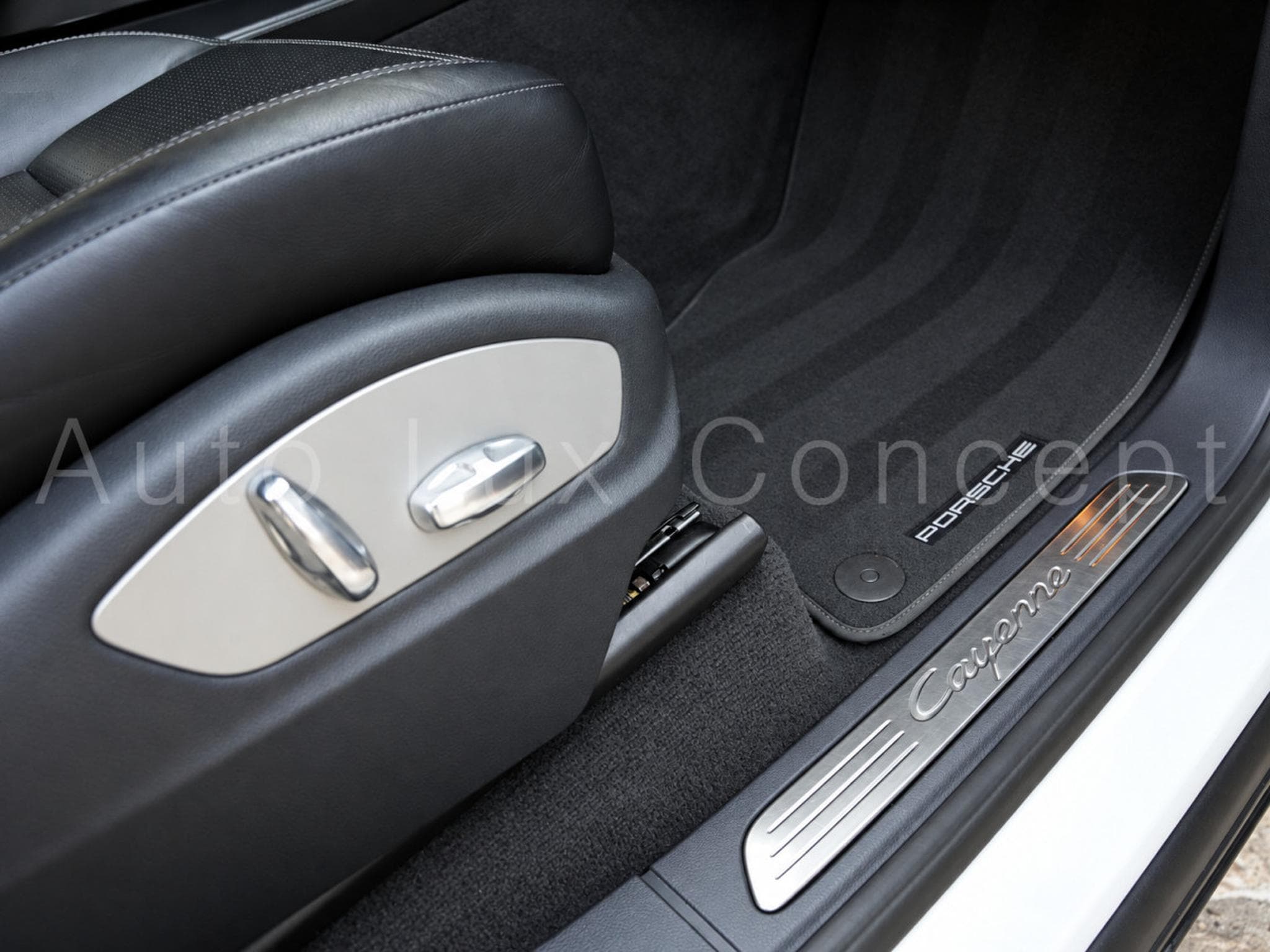 Porsche Cayenne Diesel (2016) - Photo 22