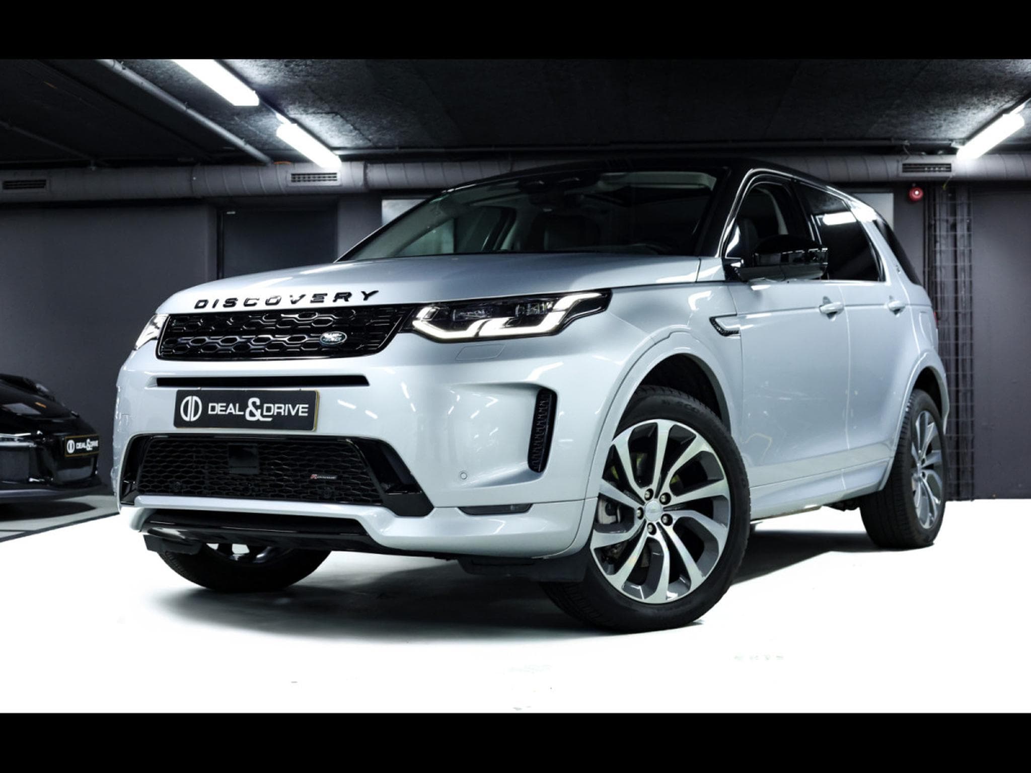 Land-Rover Discovery Sport HSE P300E PHEV AWD PACK R-DYNAMIC (2022) - Photo 1