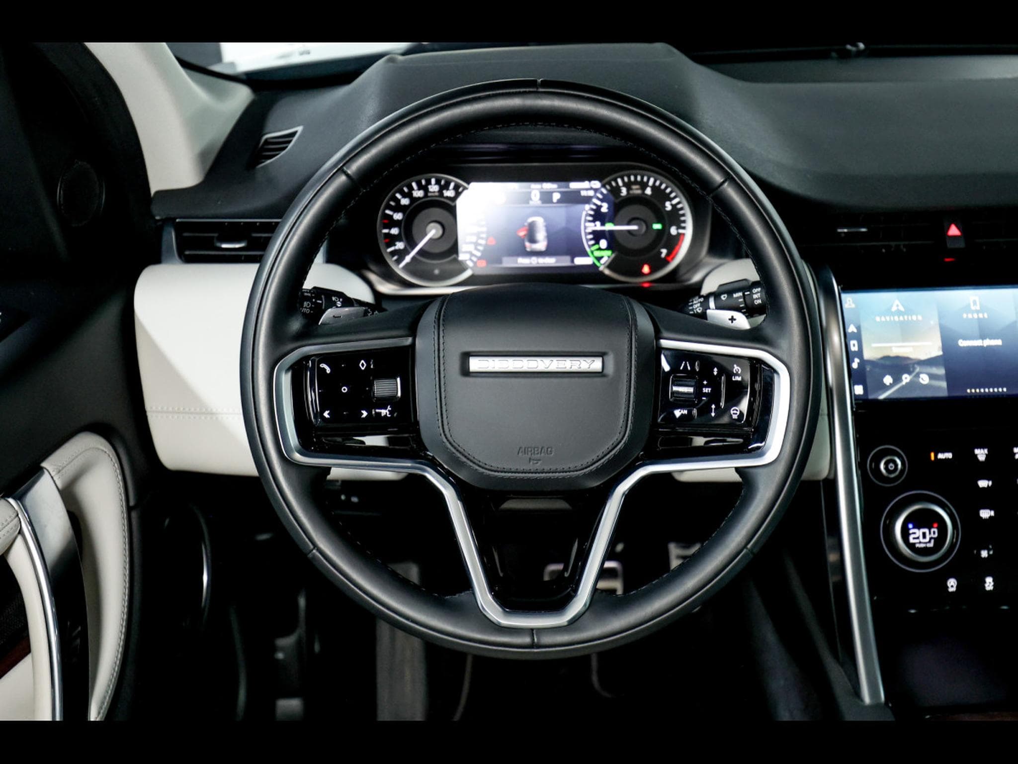 Land-Rover Discovery Sport HSE P300E PHEV AWD PACK R-DYNAMIC (2022) - Photo 23