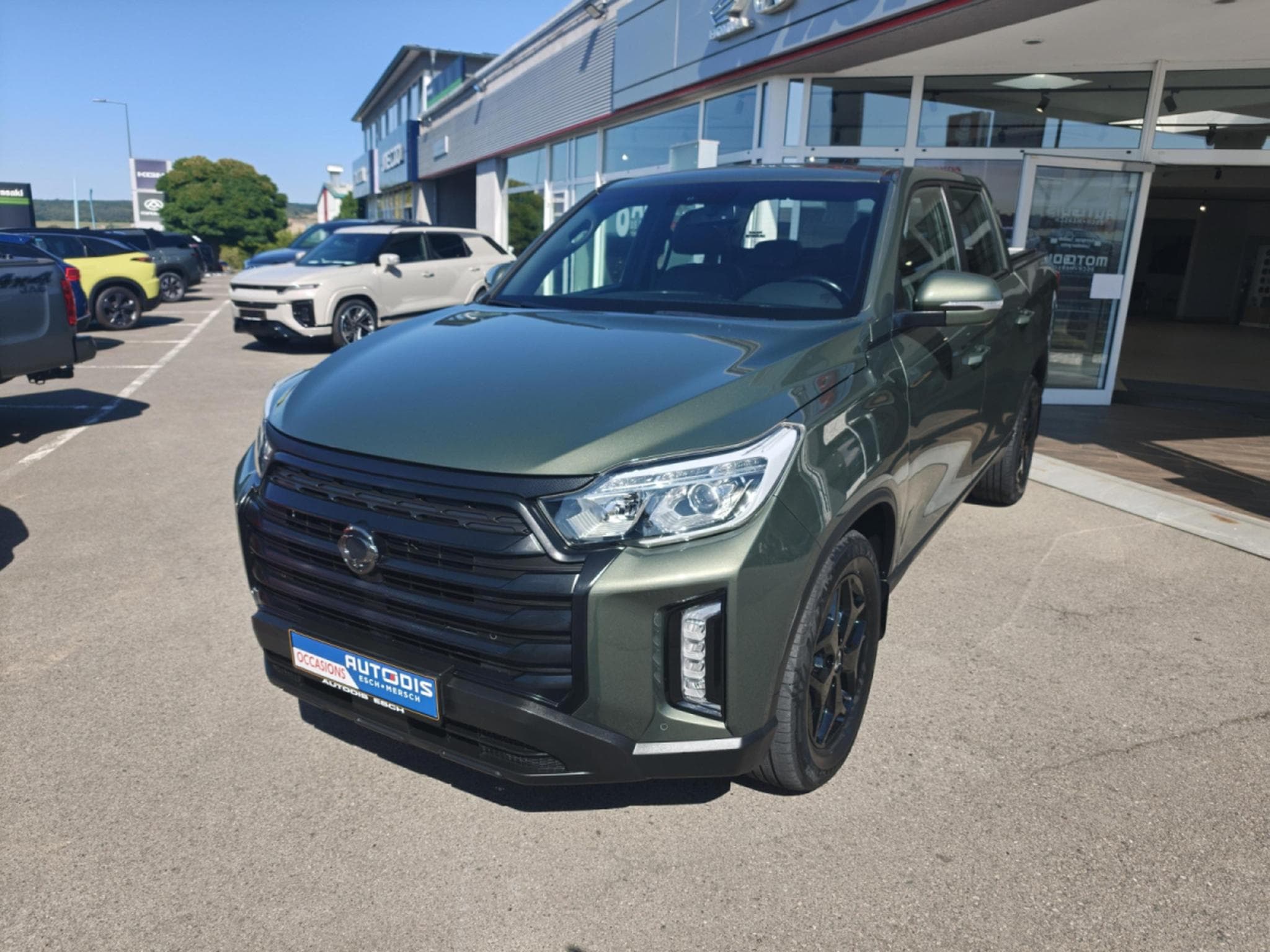 Ssangyong Musso 2.2 D BLACKLINGE 4WD 6AT (2023) - Photo 3