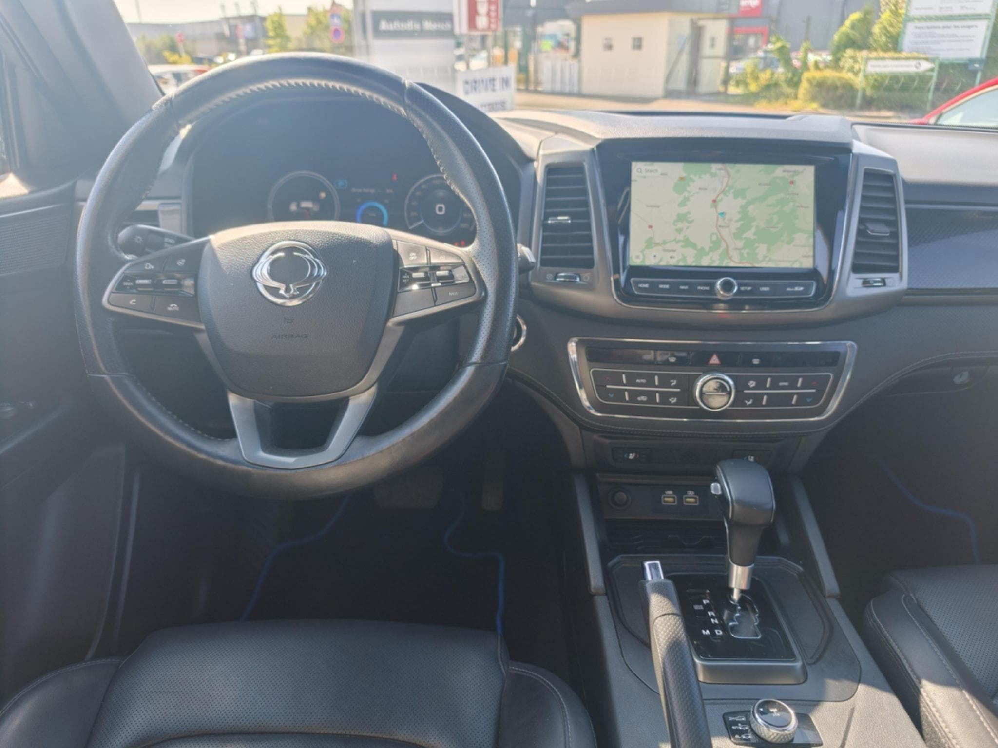 Ssangyong Musso 2.2 D BLACKLINGE 4WD 6AT (2023) - Photo 4