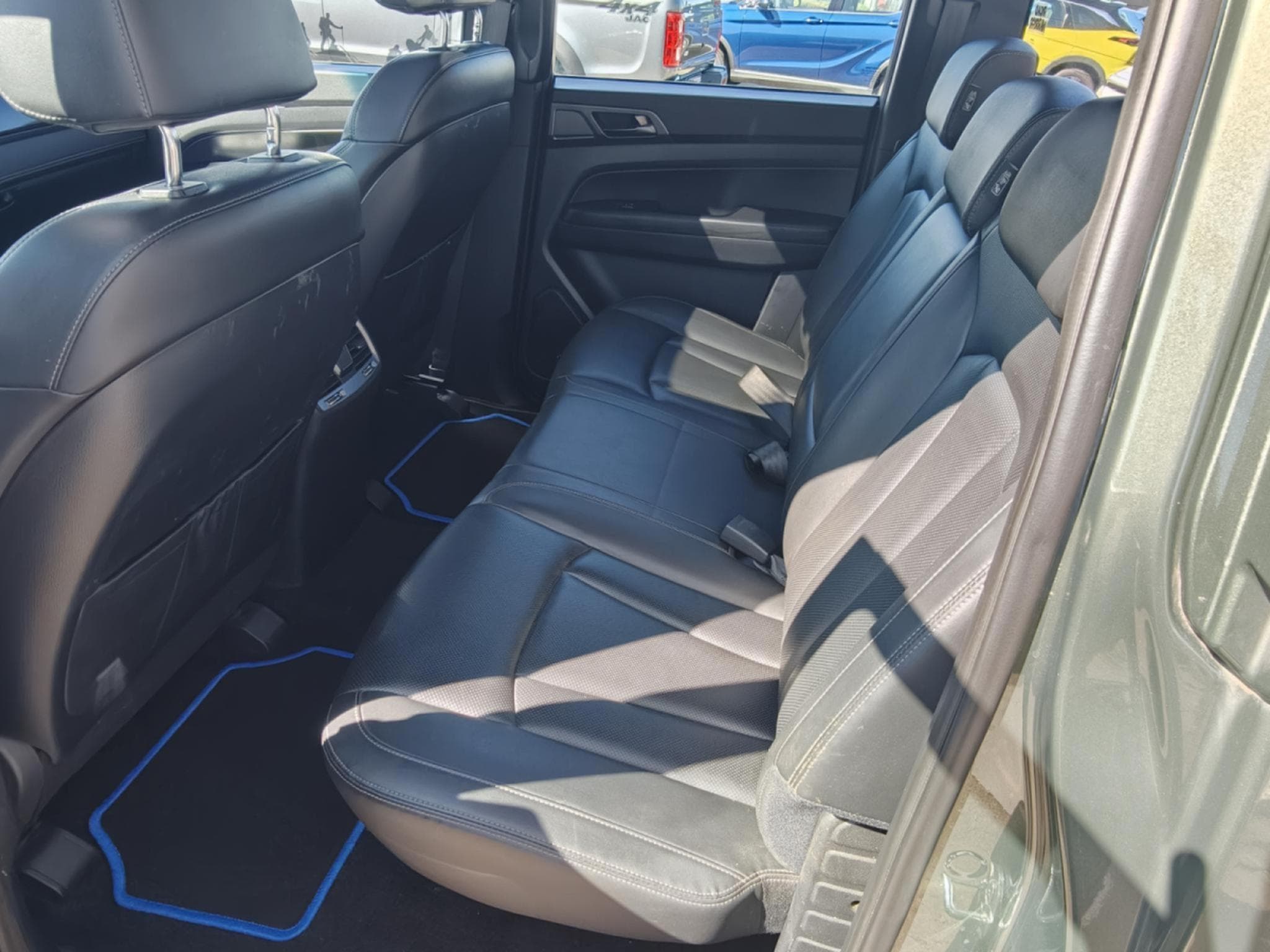 Ssangyong Musso 2.2 D BLACKLINGE 4WD 6AT (2023) - Photo 6