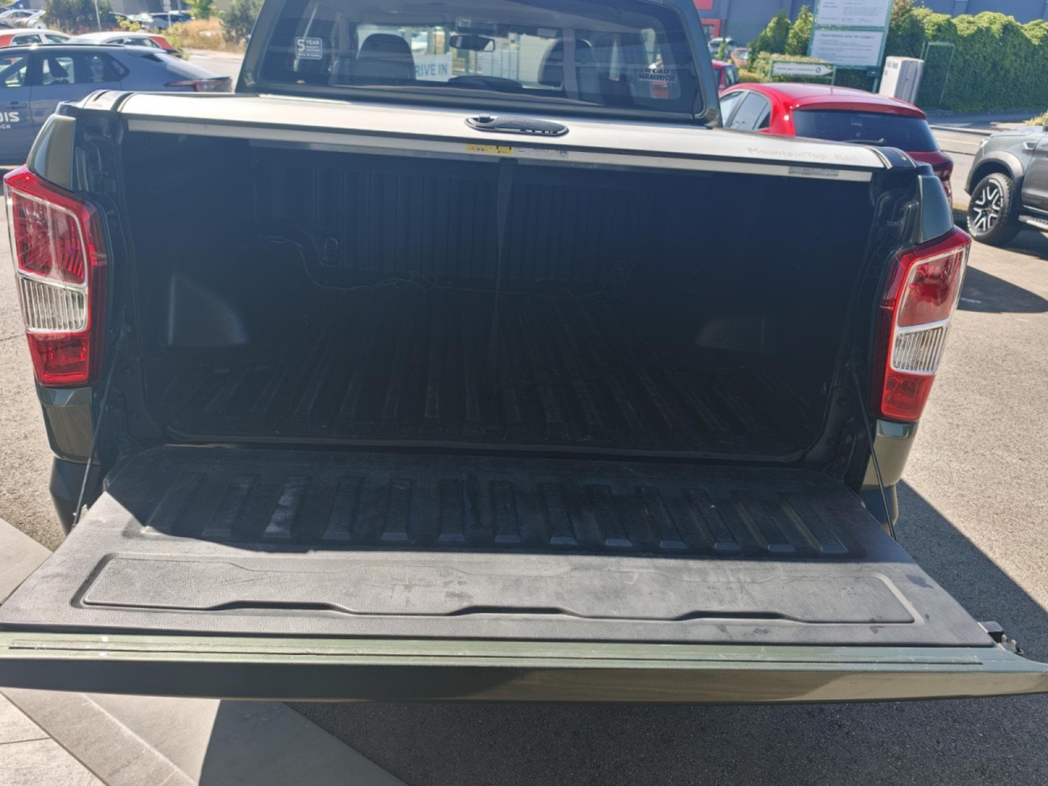 Ssangyong Musso 2.2 D BLACKLINGE 4WD 6AT (2023) - Photo 9