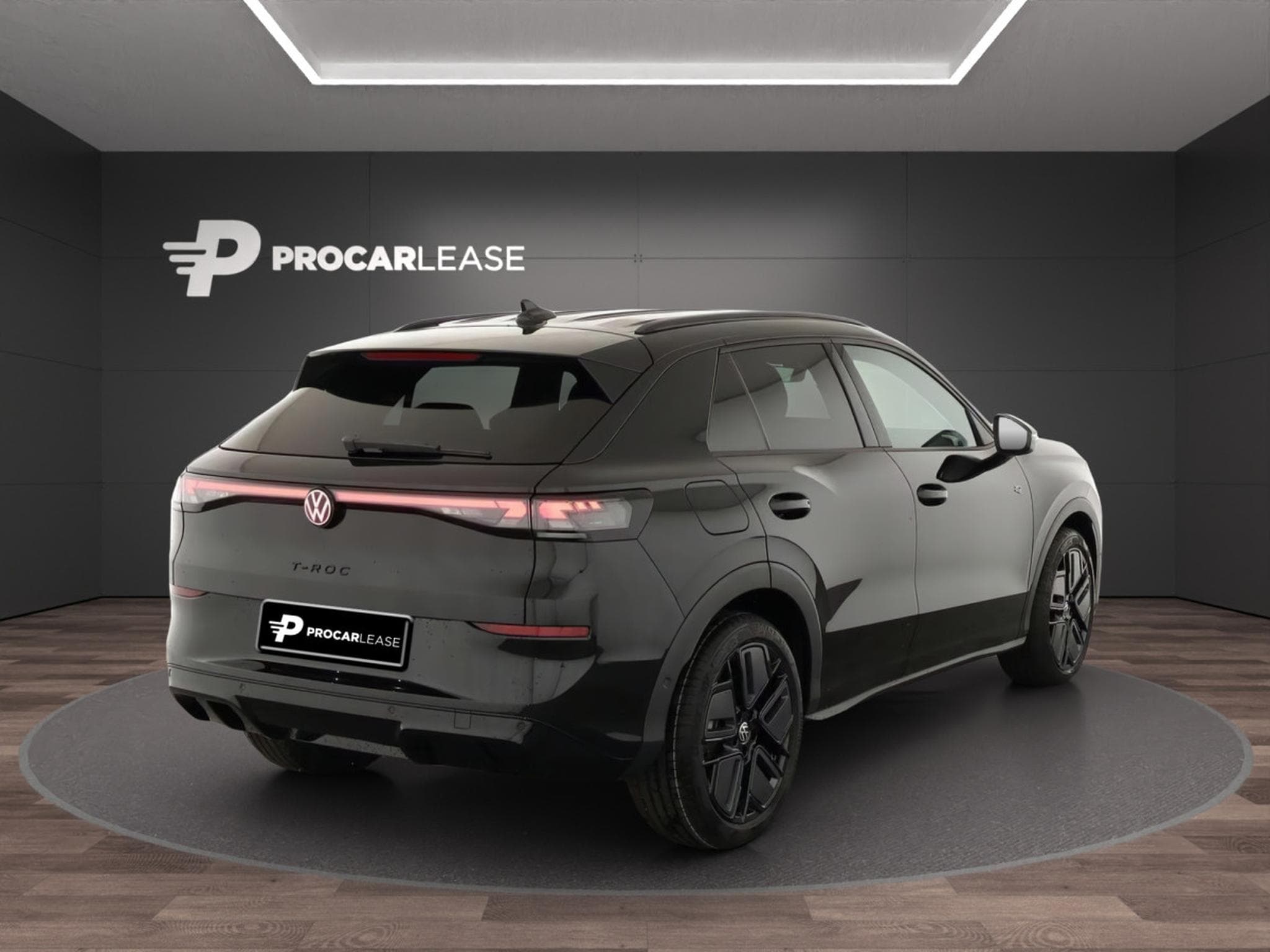 VW T-Roc T-Roc R-Line 1.5 eTSI  (150 CV)/PANO/AHK/360°/ (2026) - Photo 2