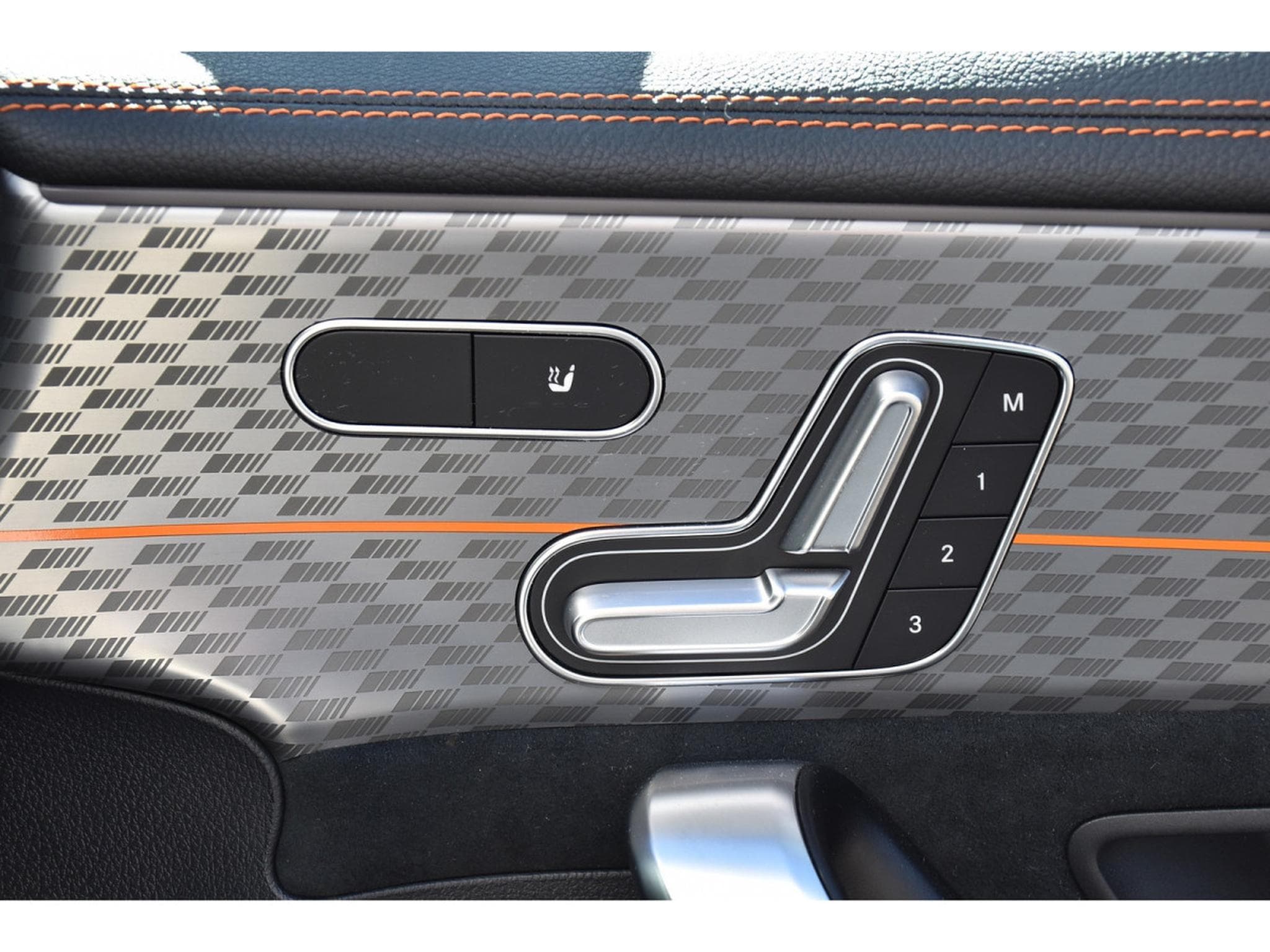 Mercedes A 45 AMG S 4Matic+ Street Style Ed. SG PERF MEMO PANO BURMESTER DISTR (2024) - Photo 21
