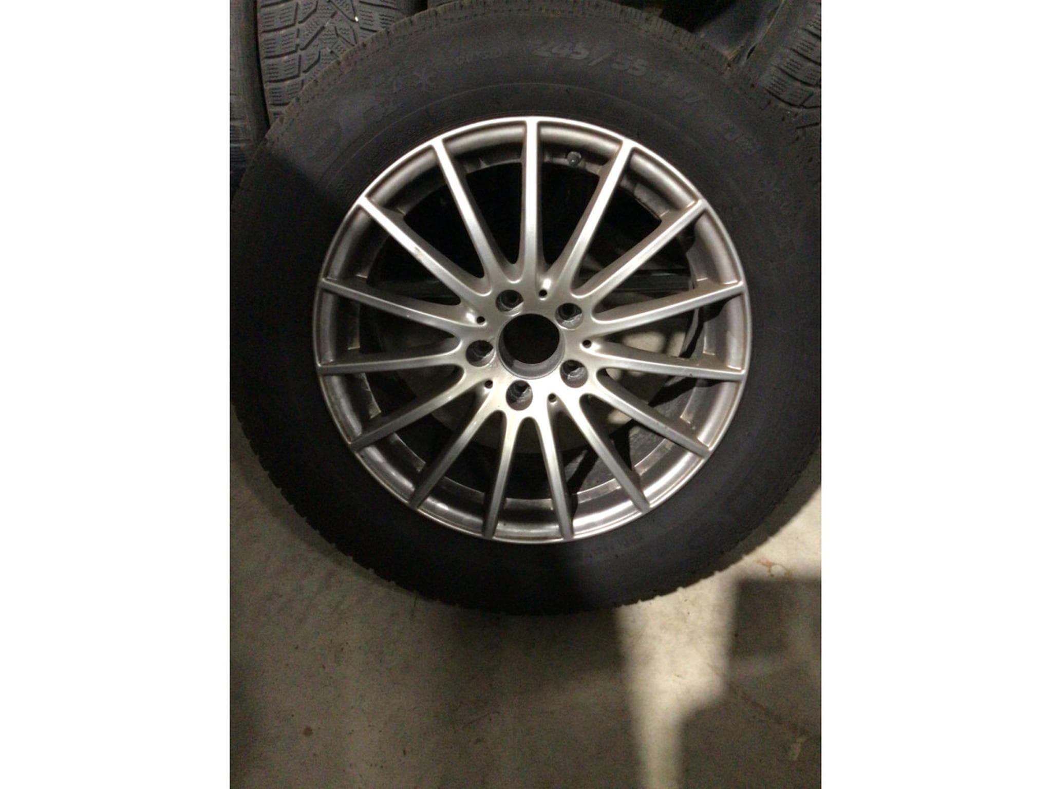 Jantes alu + Pneus h – 17" - Photo 1