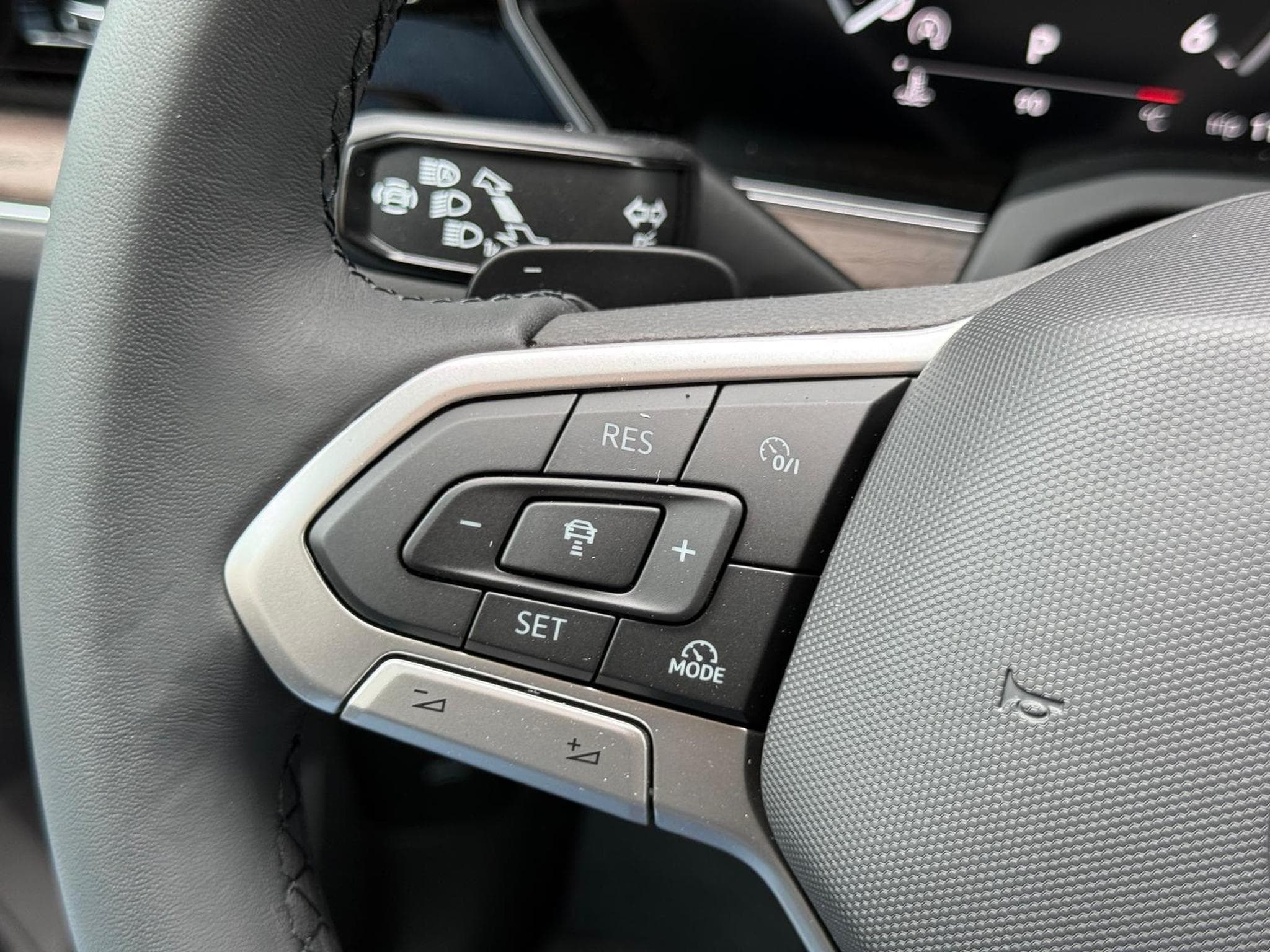 VW Touareg Elegance (2026) - Foto 12