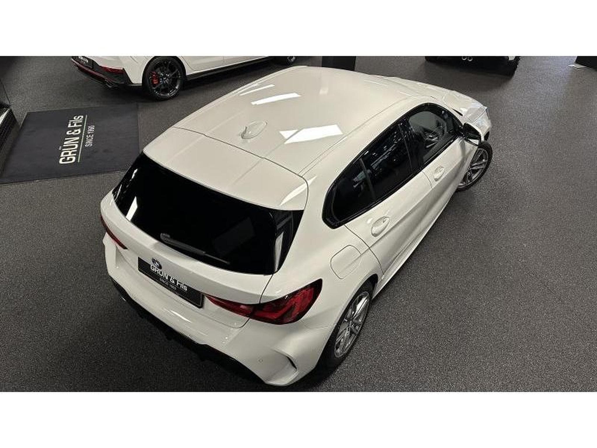 BMW 118 M-Sport (2022) - Photo 6