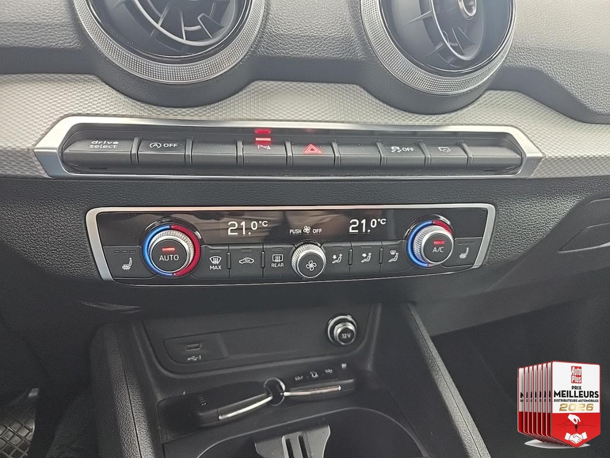 Audi Q2 35 TFSI 150 S LINE S TRONIC 7 (2021) - Photo 18