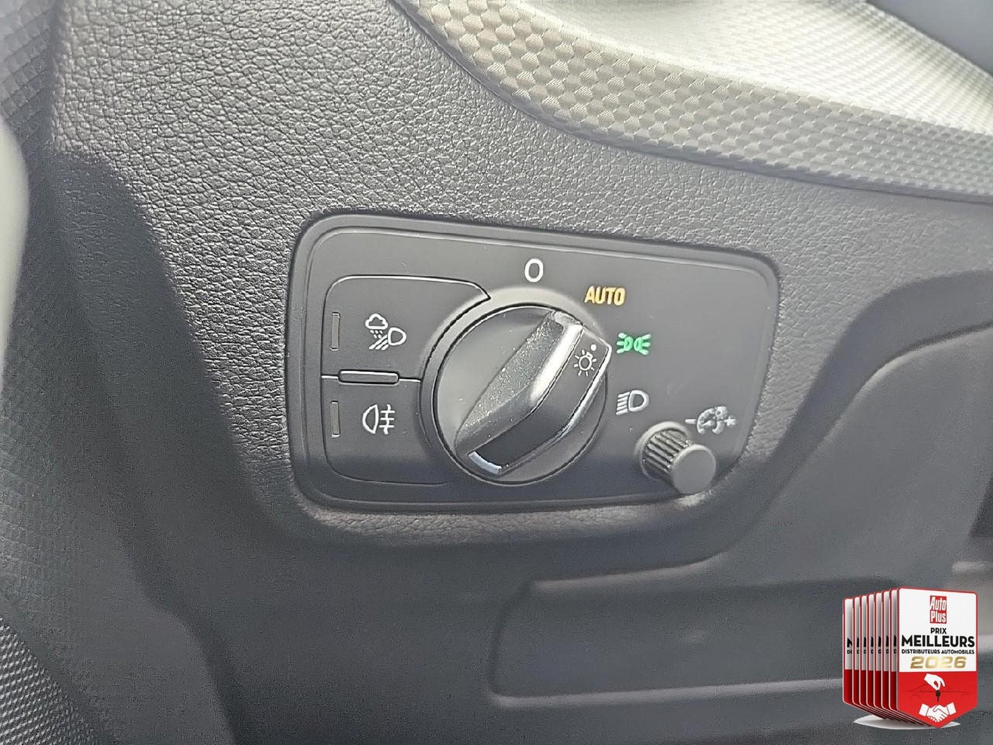 Audi Q2 35 TFSI 150 S LINE S TRONIC 7 (2021) - Photo 24