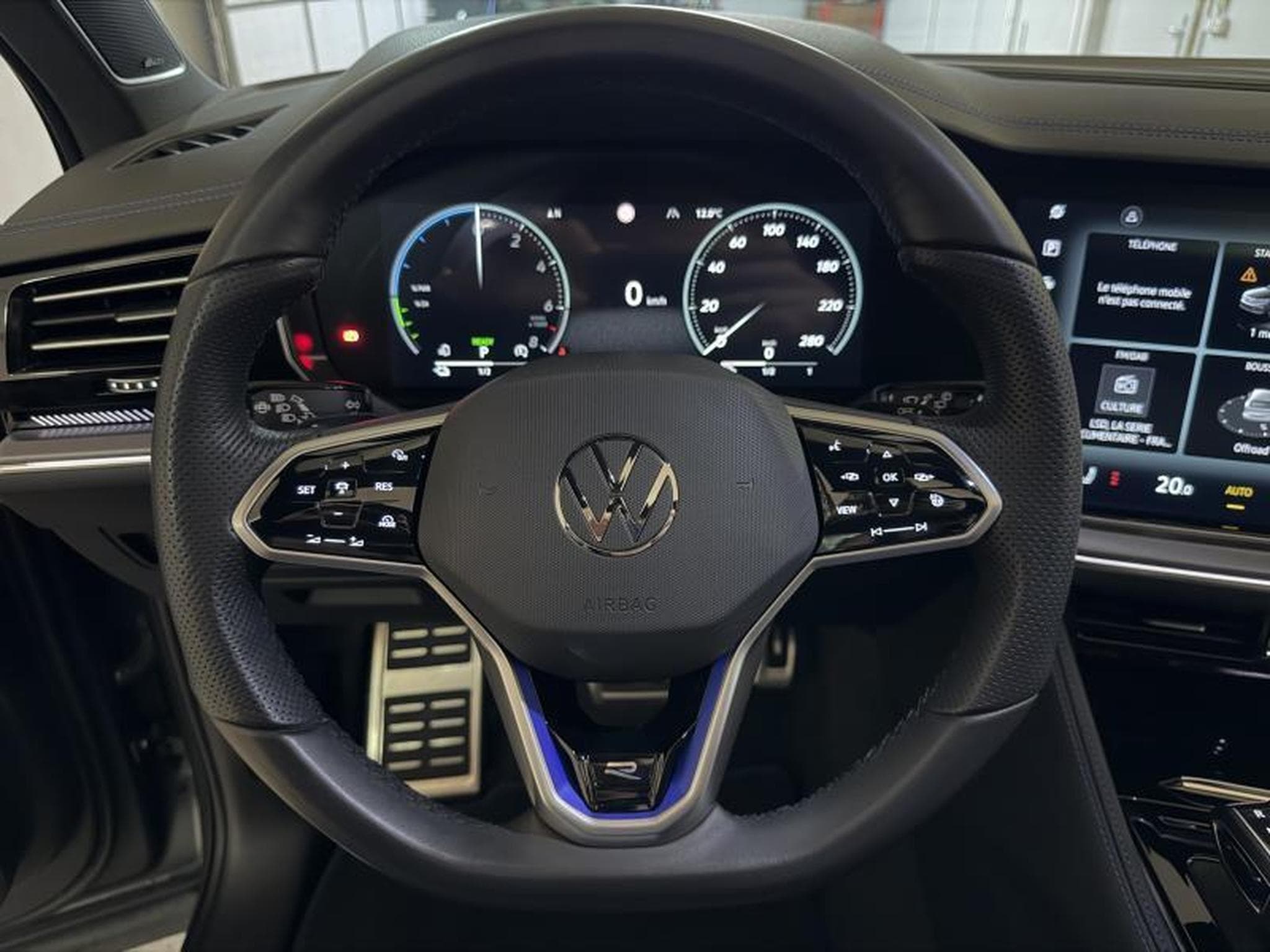 VW Touareg R 3.0 V6 PHEV 462 *UPE121 (2024) - Photo 14