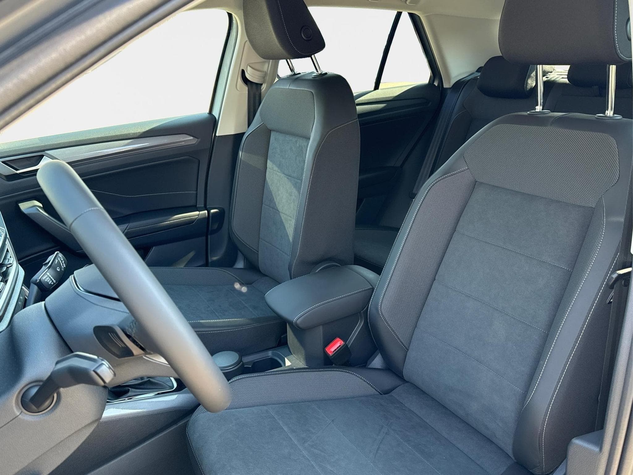 VW T-Roc Limited (2026) - Foto 17