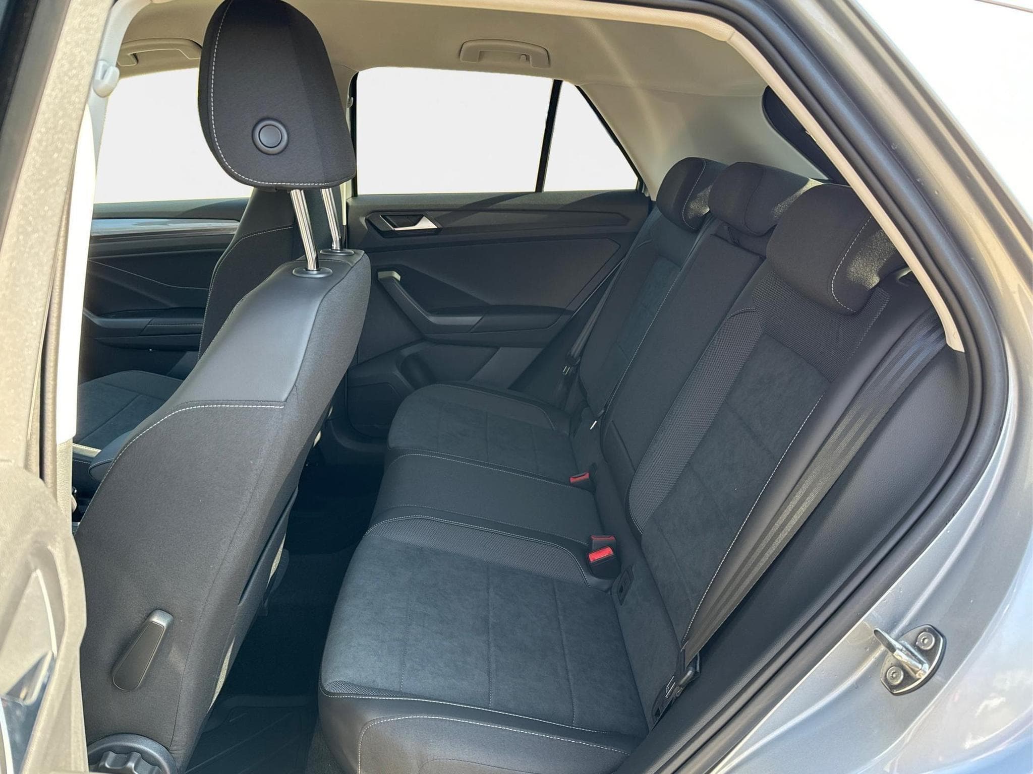 VW T-Roc Limited (2026) - Foto 18