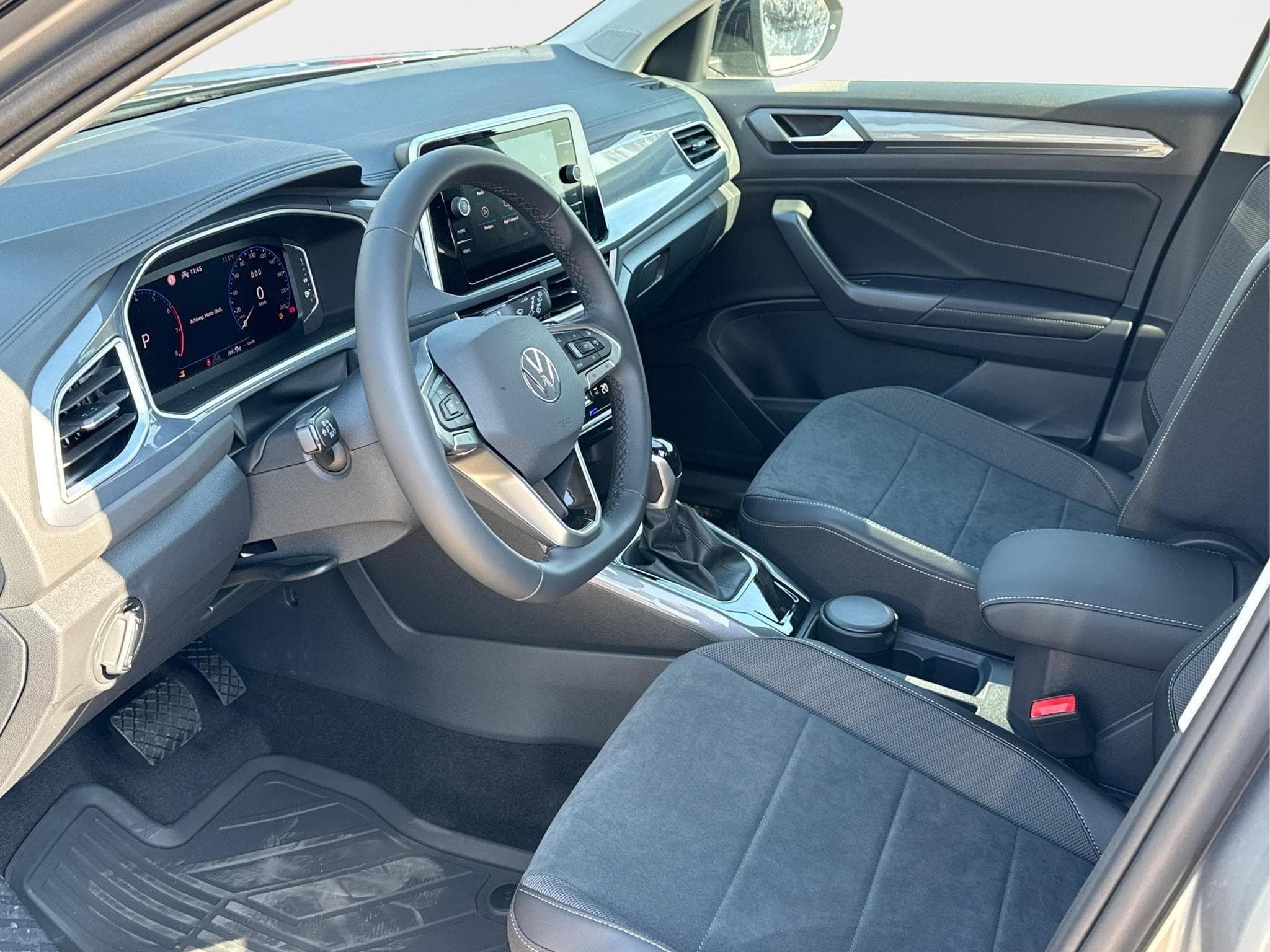 VW T-Roc Limited (2026) - Foto 9