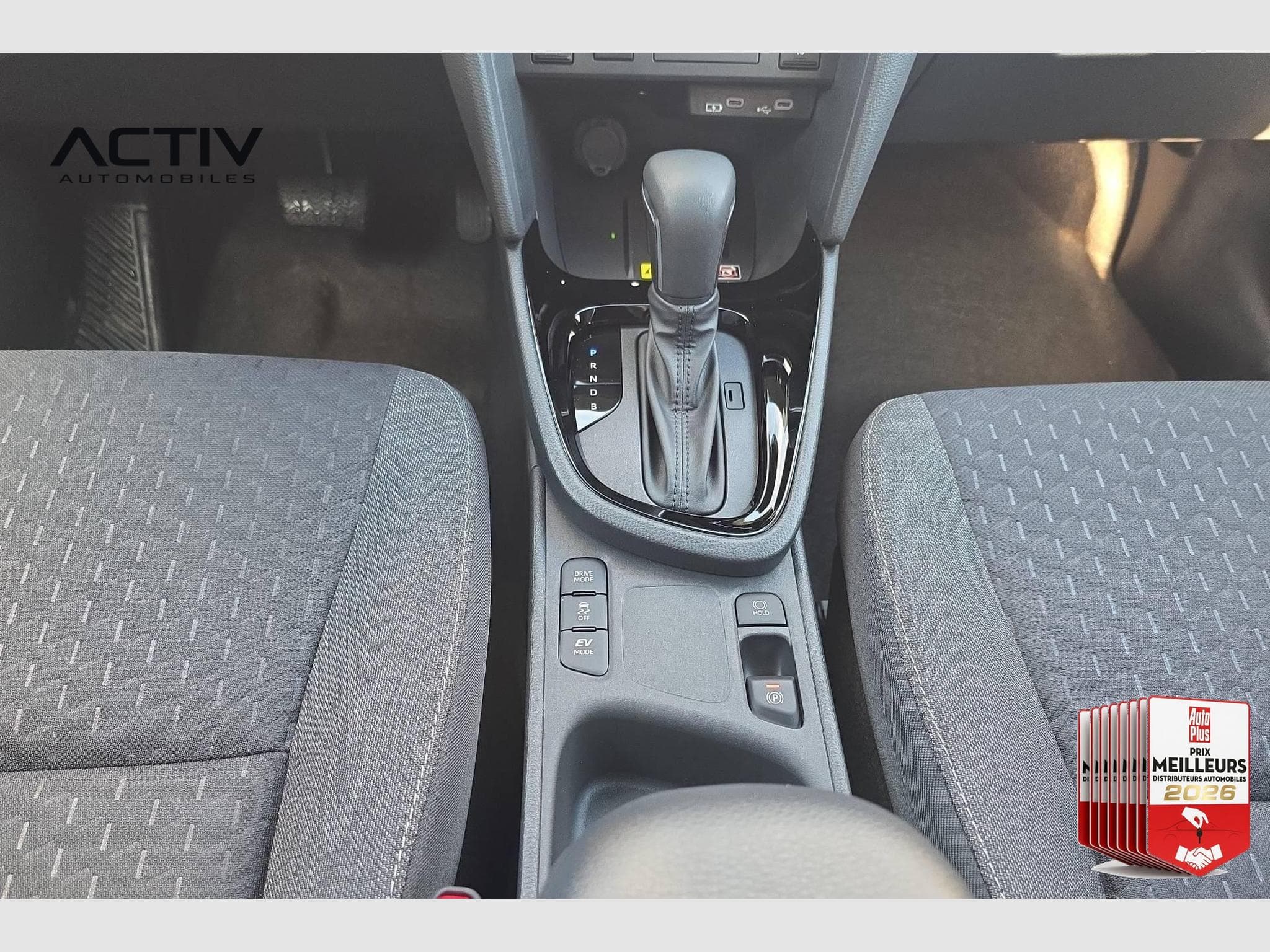 Toyota Yaris Cross 130h 2WD Design (2026) - Photo 17
