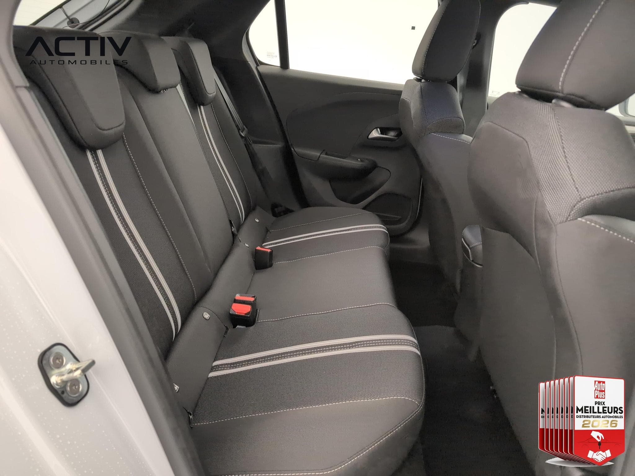 Opel Corsa 1.2 Turbo Hybrid 110 ch Autom GS (2026) - Photo 10