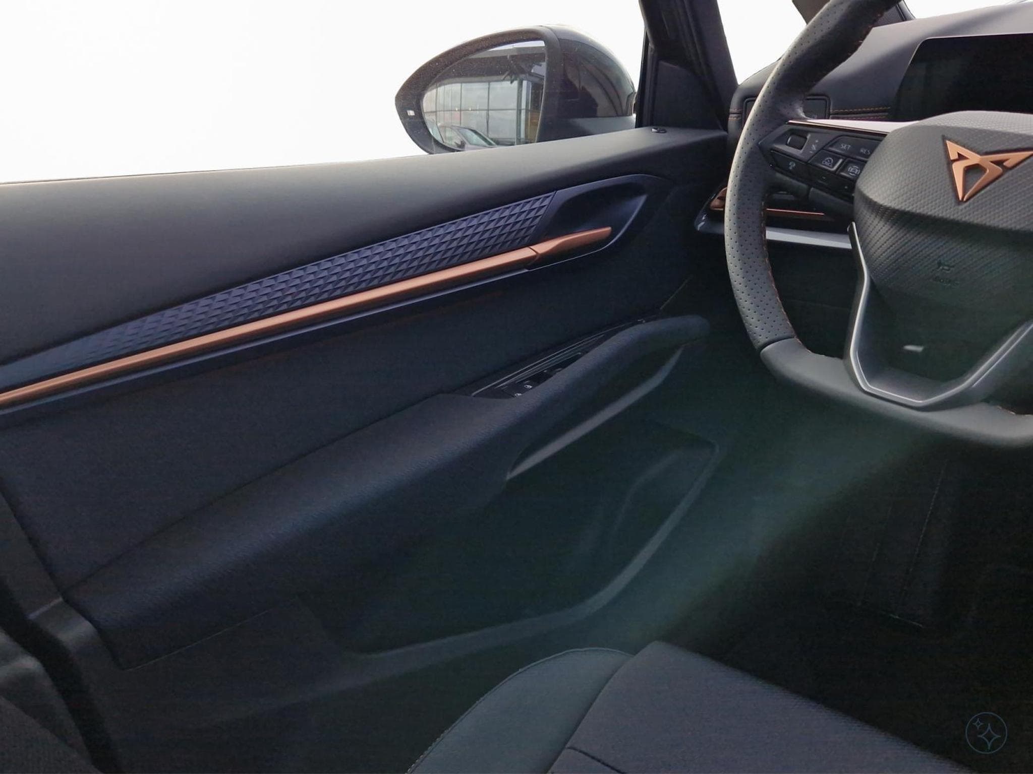 Cupra Born Endurance (2026) - Photo 12