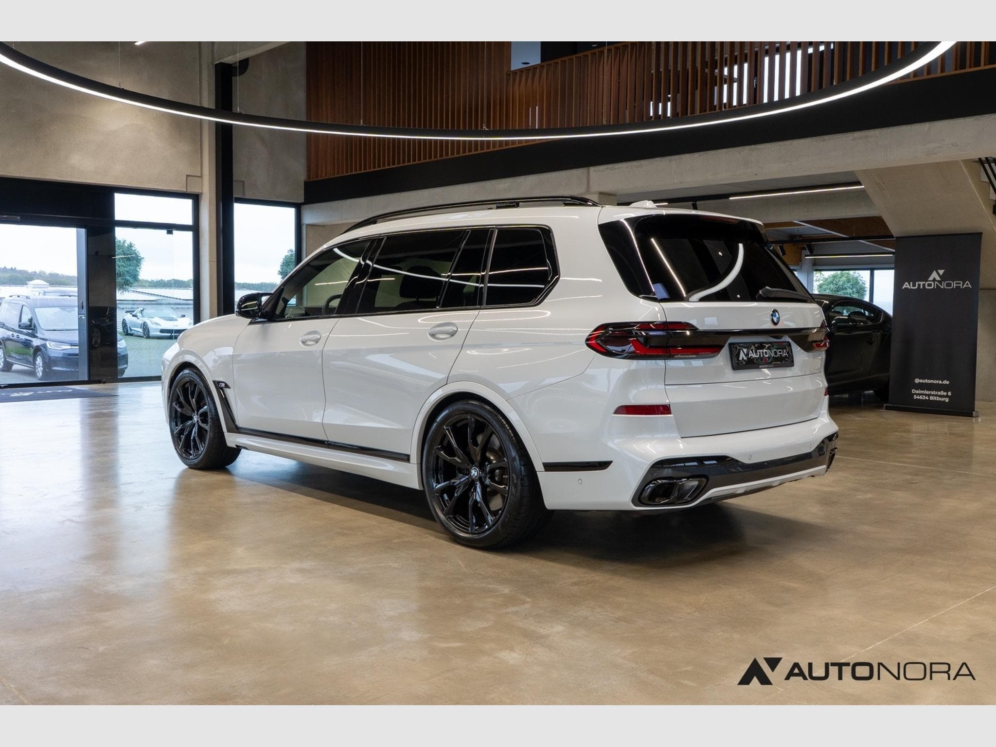 BMW X7 M60i xDrive (2025) - Photo 2