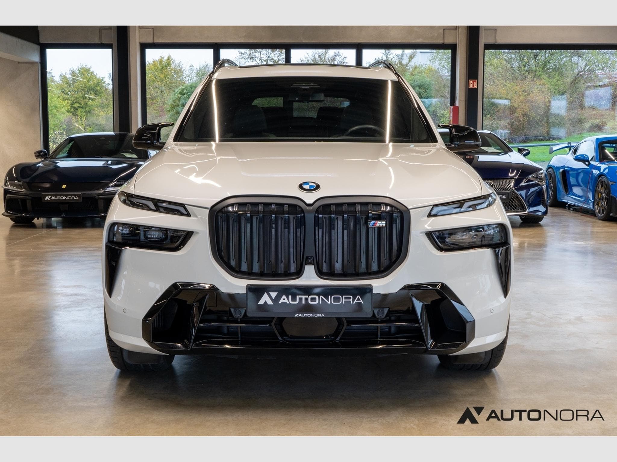 BMW X7 M60i xDrive (2025) - Photo 5