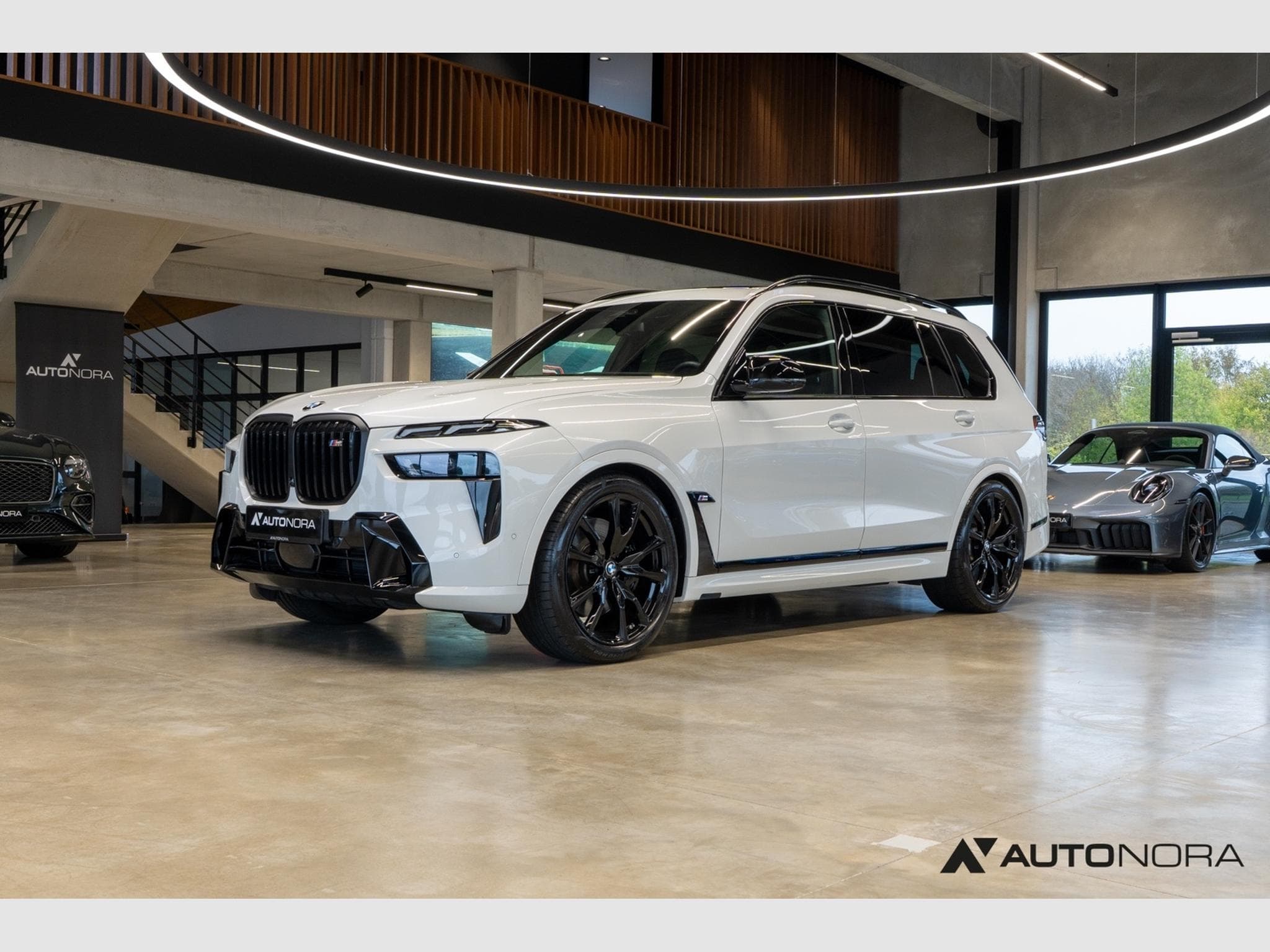BMW X7 M60i xDrive (2025) - Photo 6