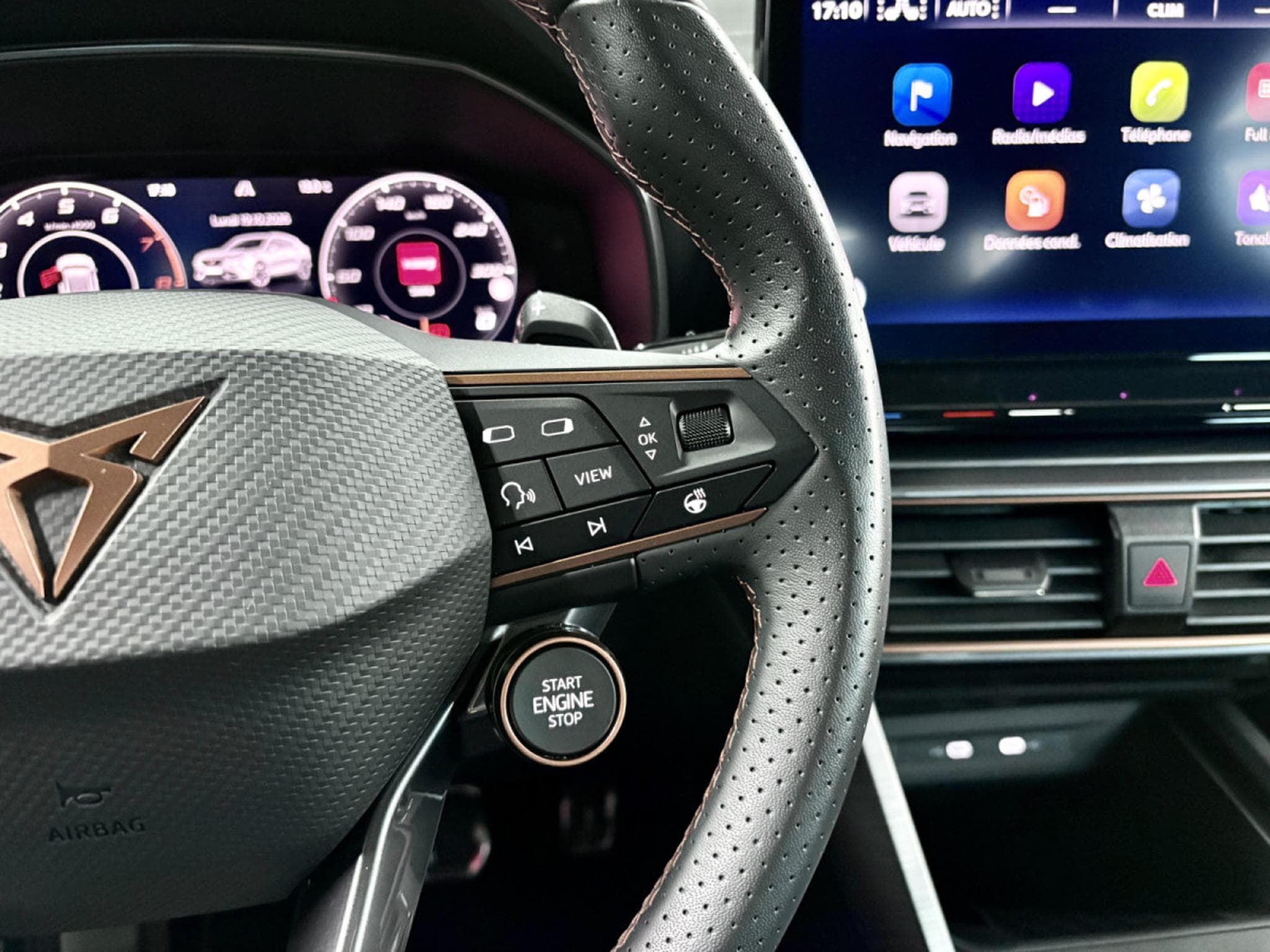 Cupra Formentor VZ 310CV 4Drive DSG7 *AKRAPOVIC*BEATS* *VSS* MATRIX* (2024) - Foto 13