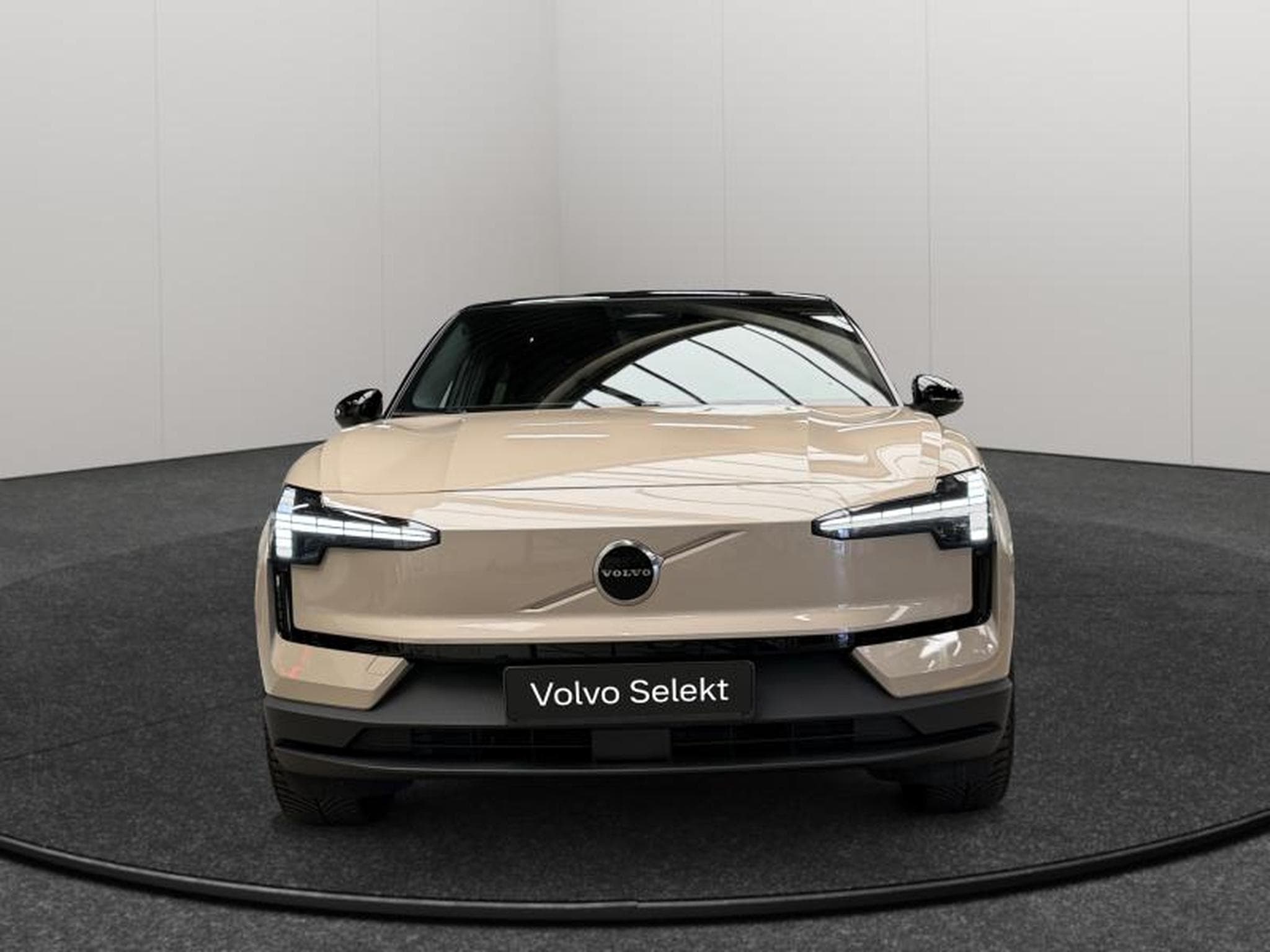 Volvo EX30 Plus BLACK EDITION P5 Long Range / Électrique 2026 (2025) - Photo 8