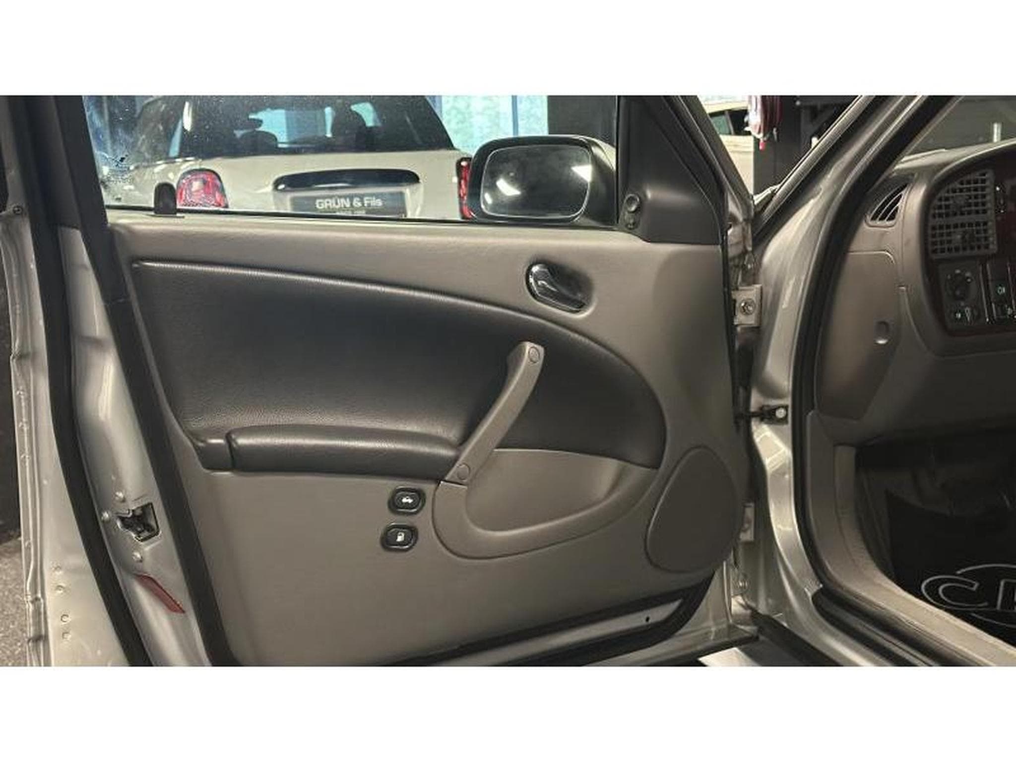 Saab 9-5 Aero 2.3 B235R (2001) - Foto 12