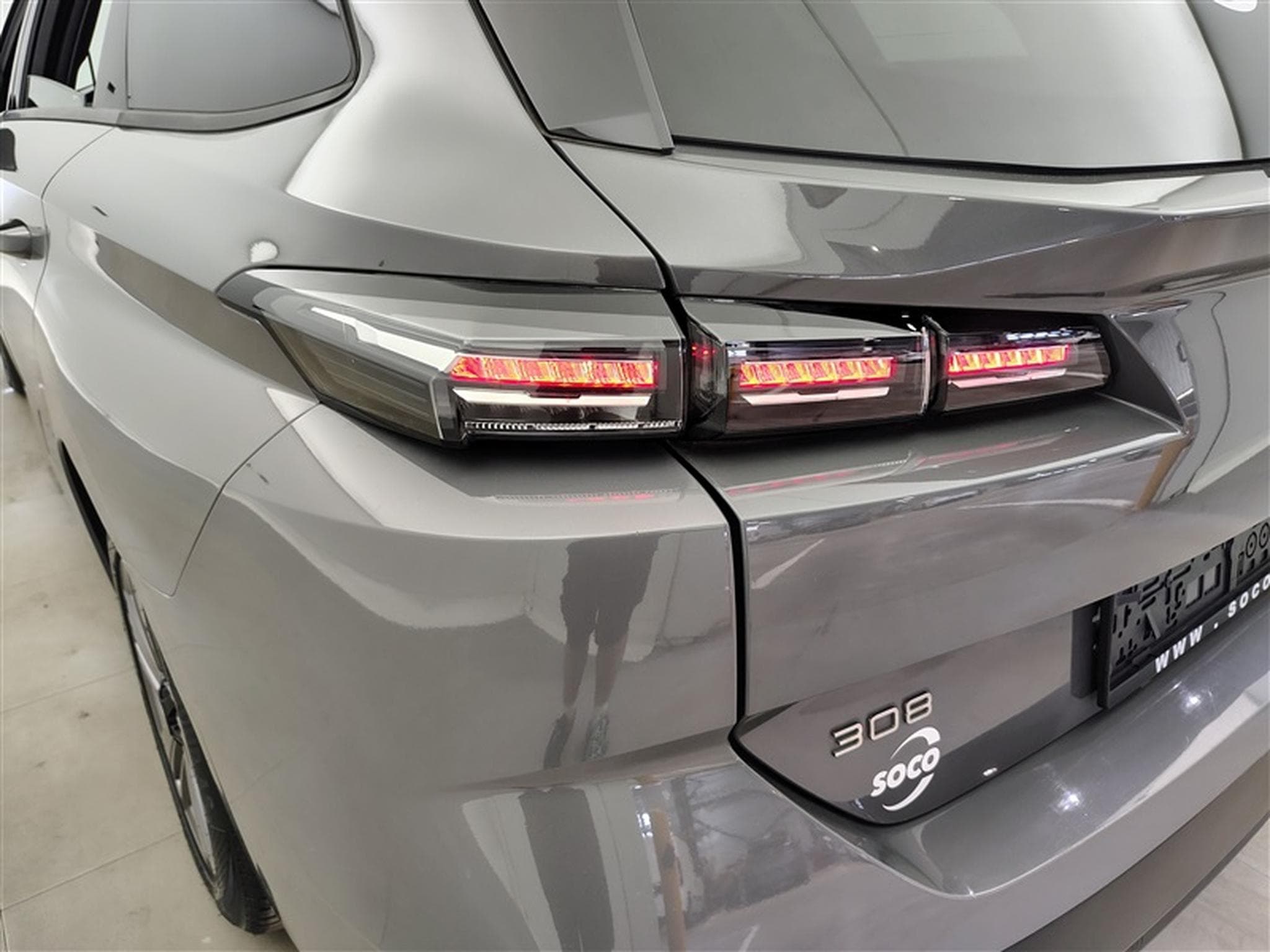 Peugeot 308 SW 1.2 PureTech 130cv EAT8 Active Pack NAVI / FULL LED / PDC (2024) - Photo 16