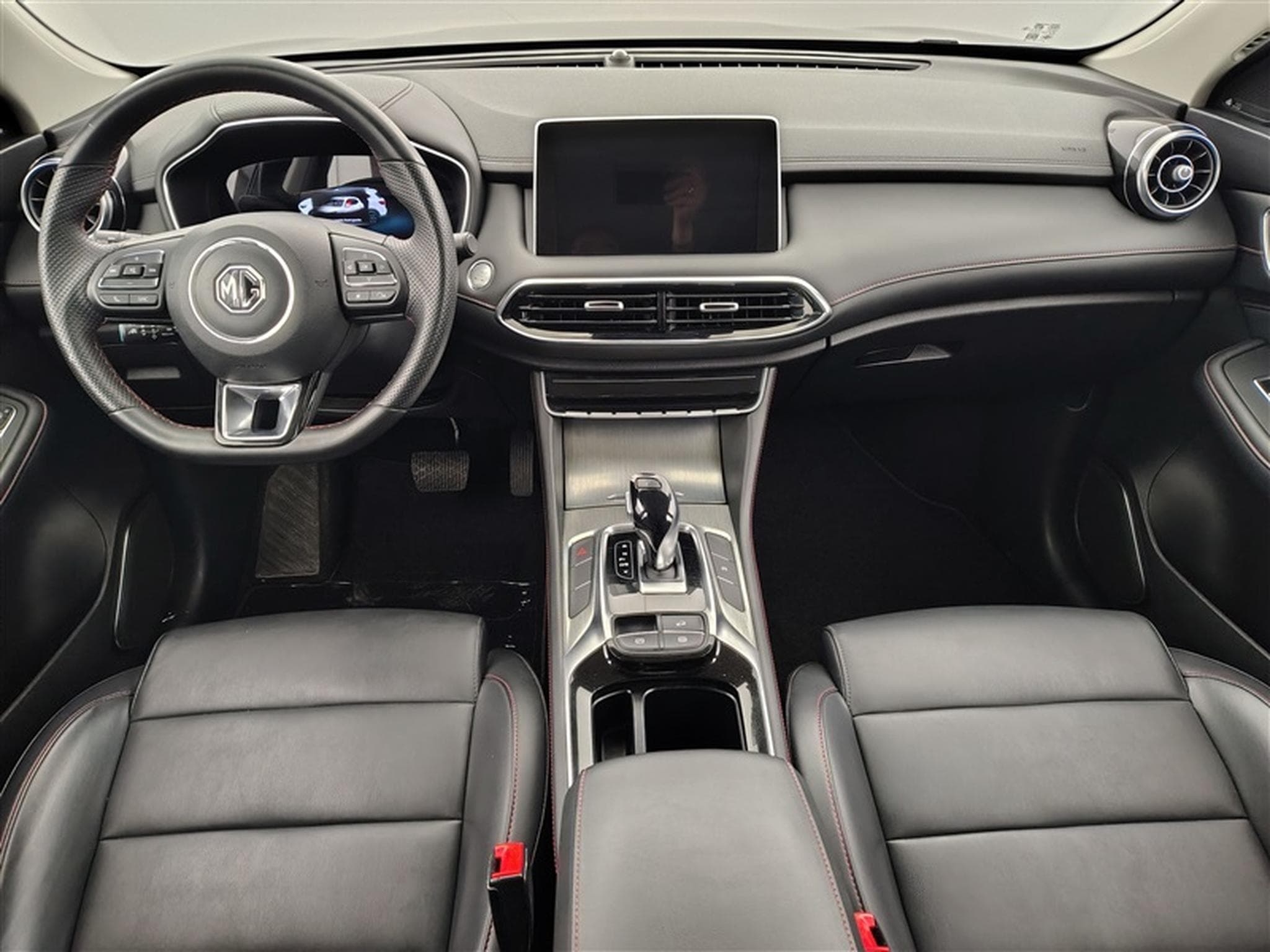 MG HS 1.5 T-GDi 160cv BVA Comfort NAVI / FULL LED / CUIR / CAMERA (2024) - Foto 8