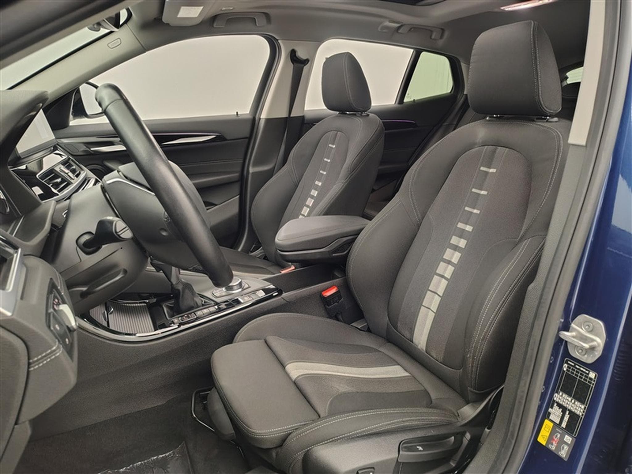 BMW X2 PHEV 1.5iA xDrive25e Sportline NAVI/TO PANO/FULL LED/JA18 (2023) - Photo 7