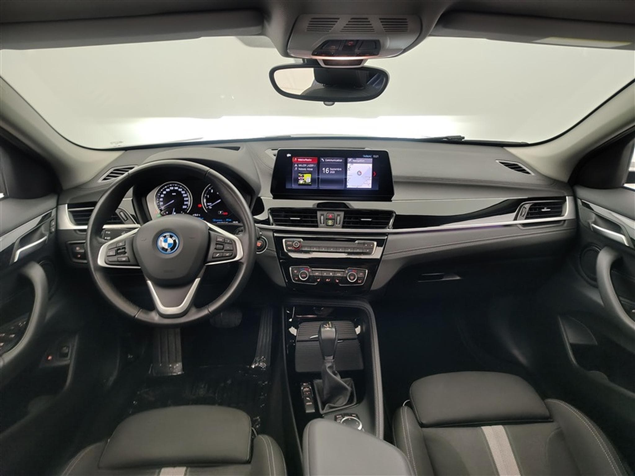 BMW X2 PHEV 1.5iA xDrive25e Sportline NAVI/TO PANO/FULL LED/JA18 (2023) - Photo 8