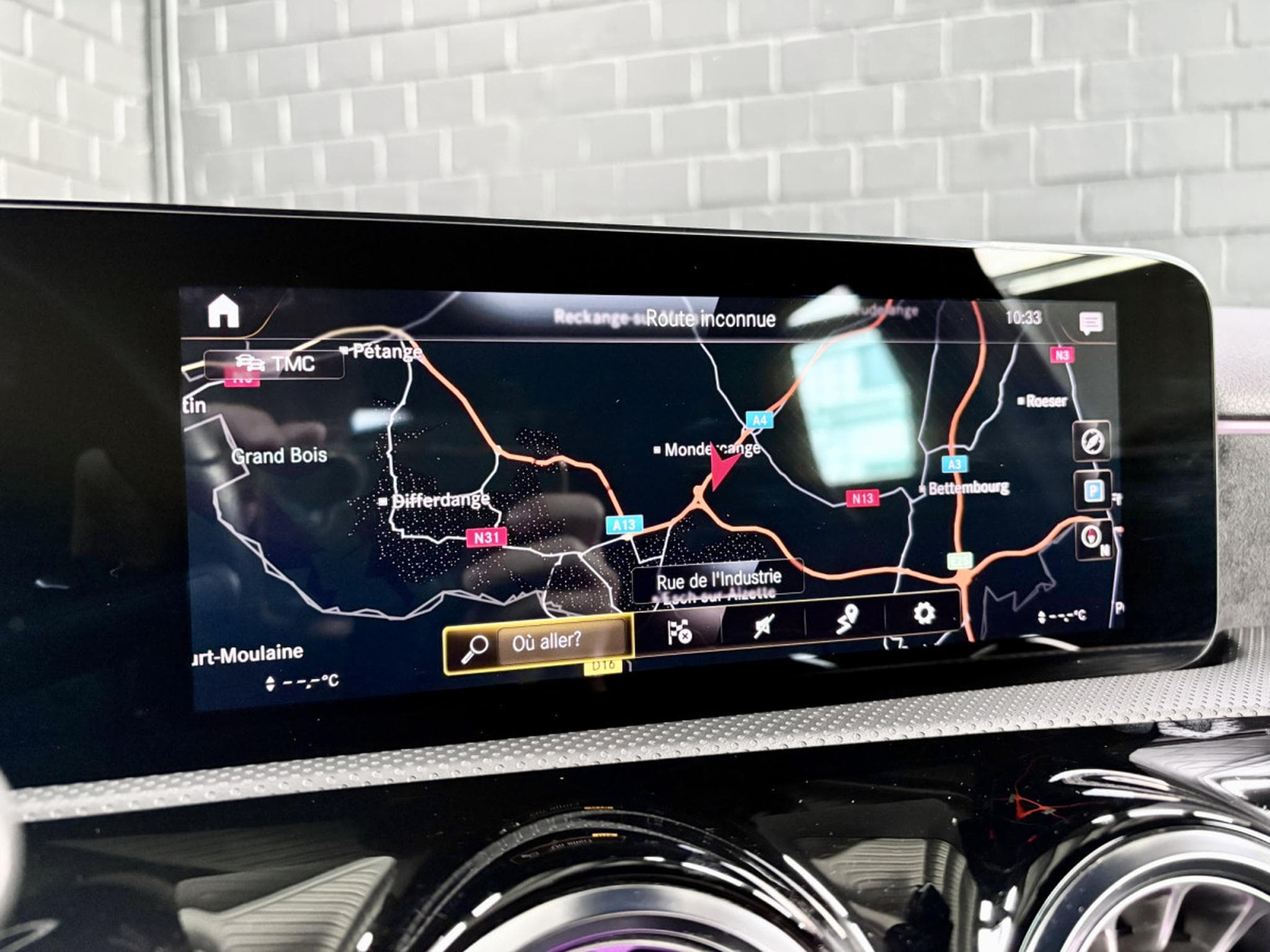 Mercedes A 220 D AMG LINE 2.0 *CAM* AUDIO * (2021) - Photo 19