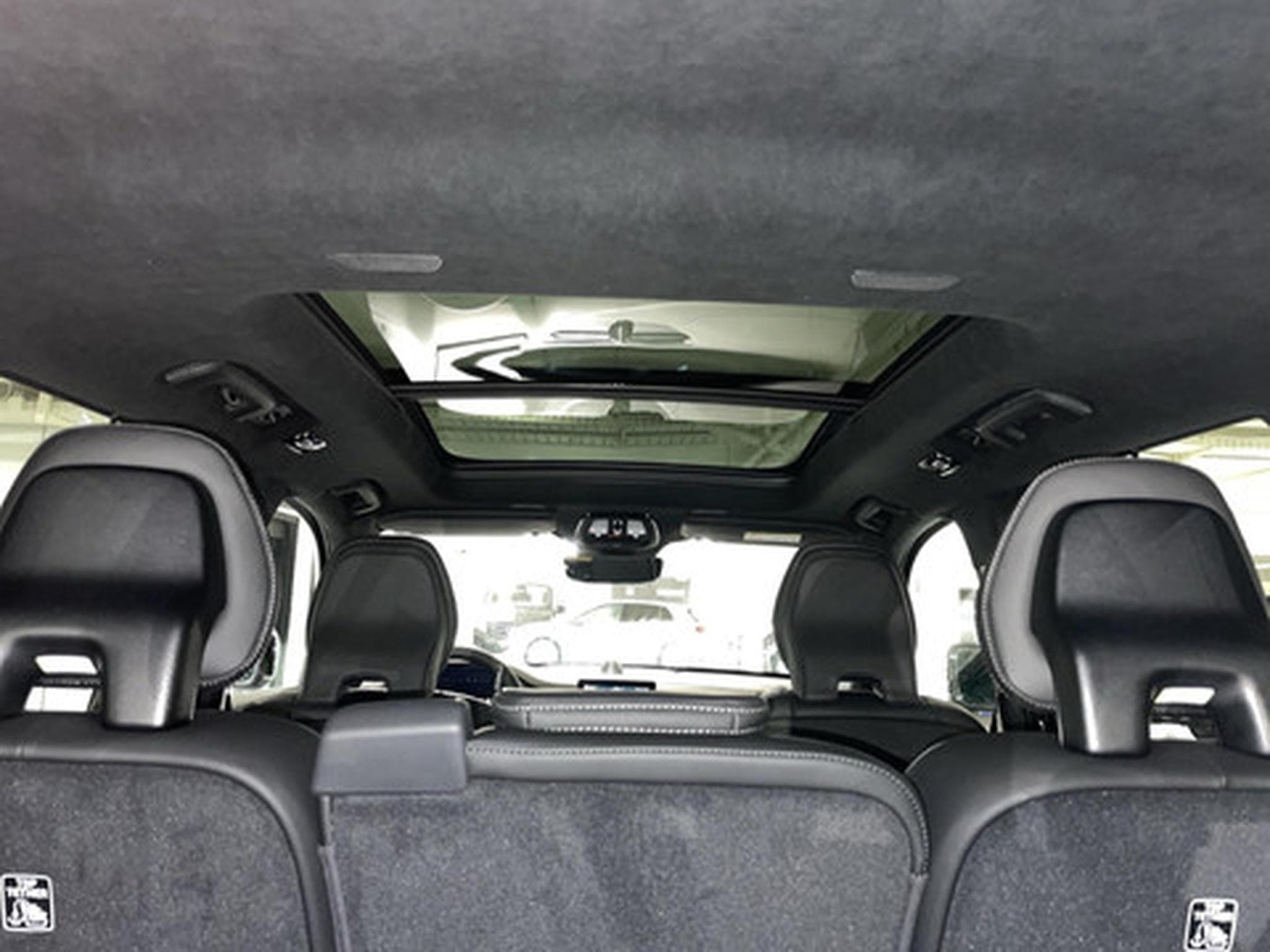 Volvo XC90 2.0 T8 4WD Ultra Black Edition Aut. PLUG-IN (2026) - Foto 15