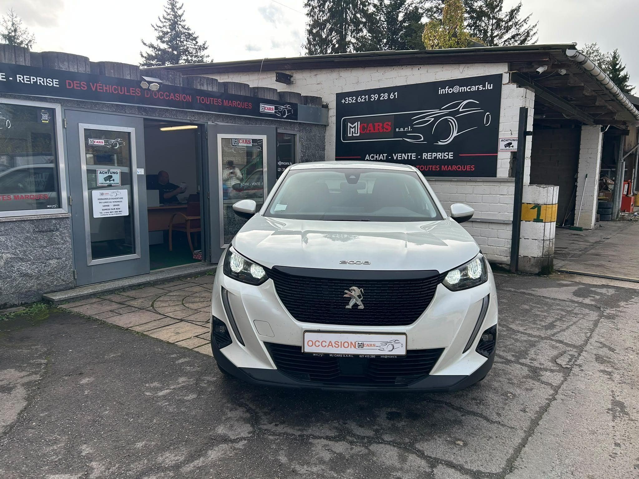 Peugeot 2008 1.2 100cv (2020) - Foto 2