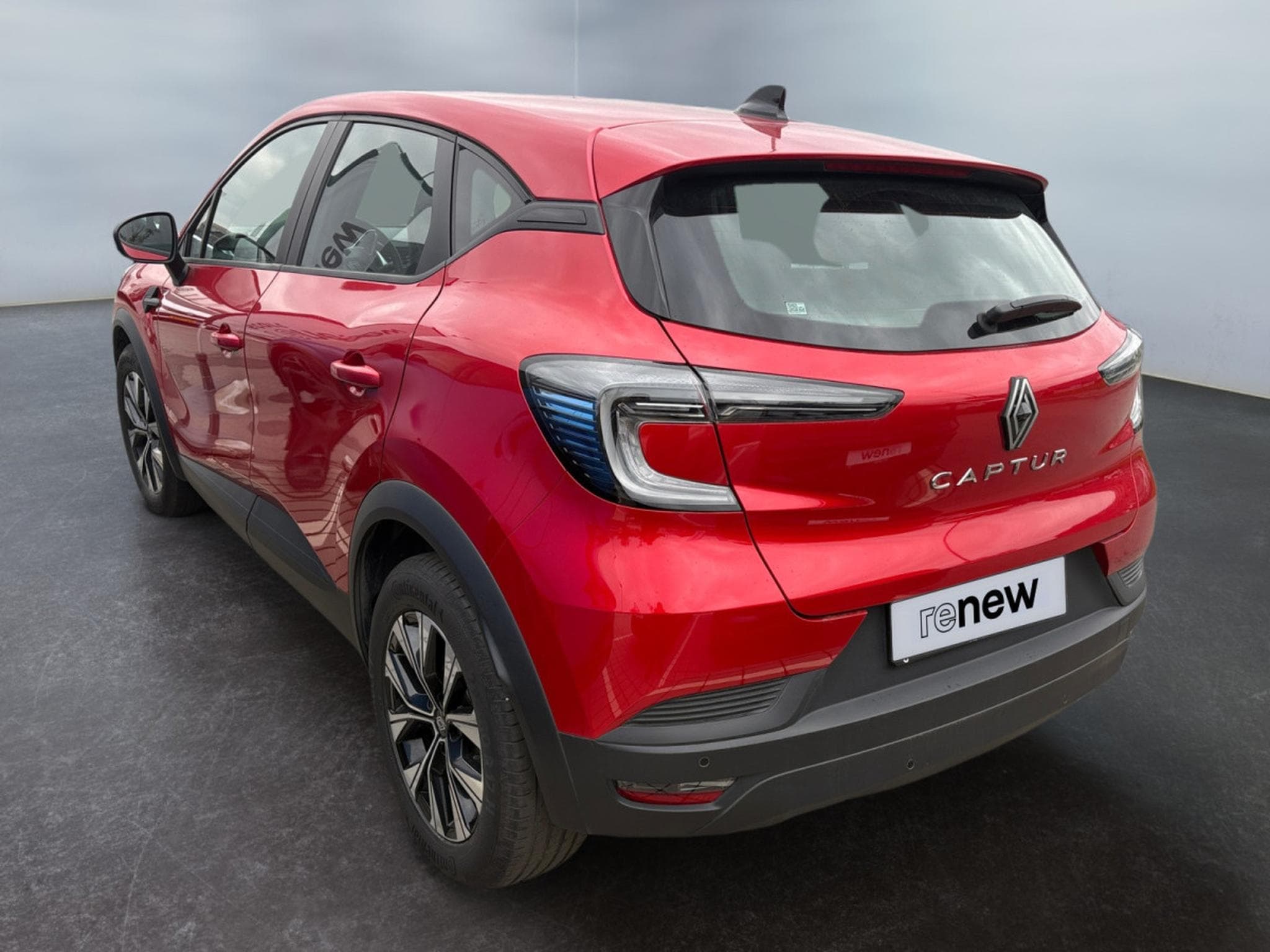 Renault Captur 1.0 TCe Evolution GPF (2025) - Foto 5